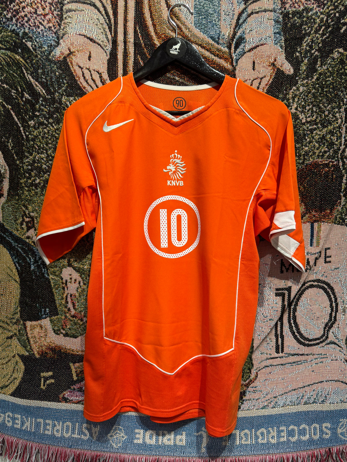 Holland 2004-05 Home Kit. (S) #10 R. Van Nistelrooy.