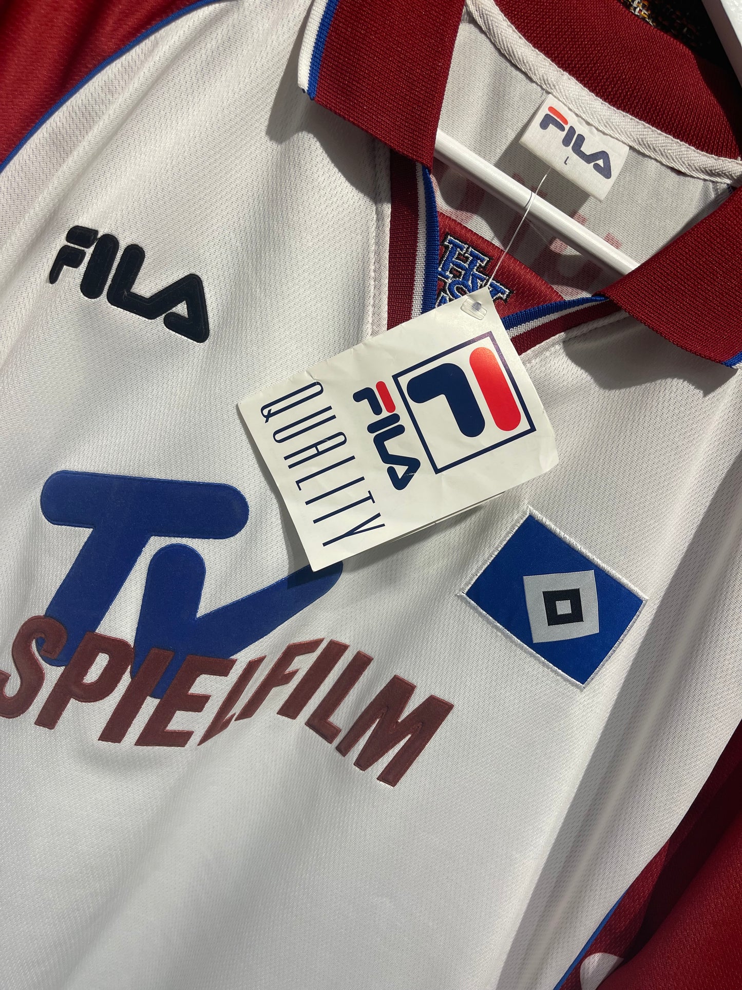 Hamburger SV 2000-01 Home Kit. (L)
