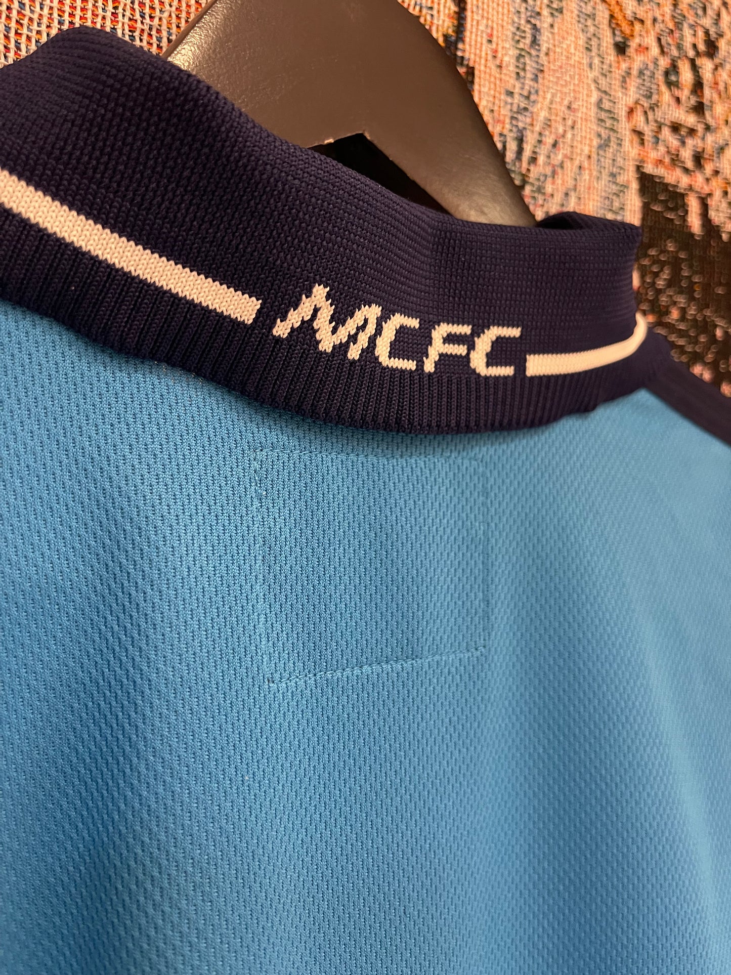 Manchester City 2001/02 Home Kit. (M).