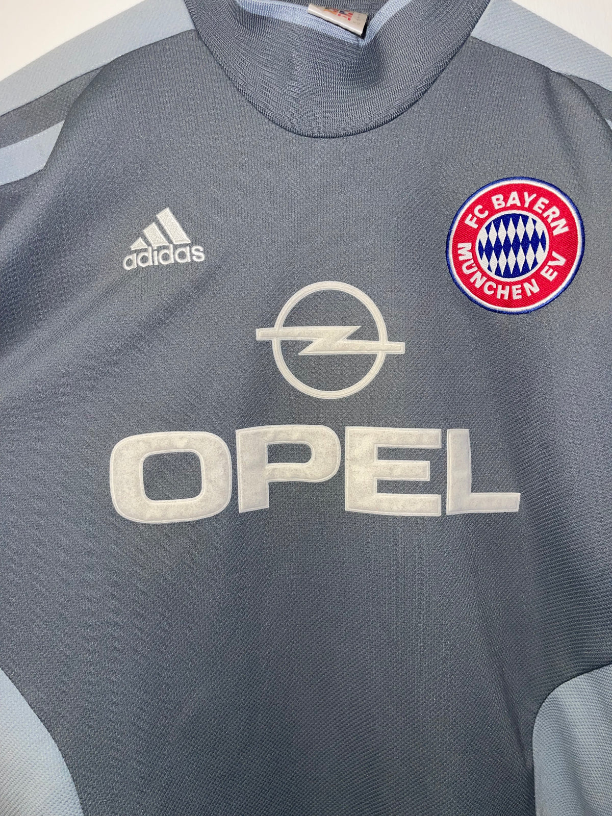 Bayern München 2001-02 GK. (M) #1 O. Kahn.