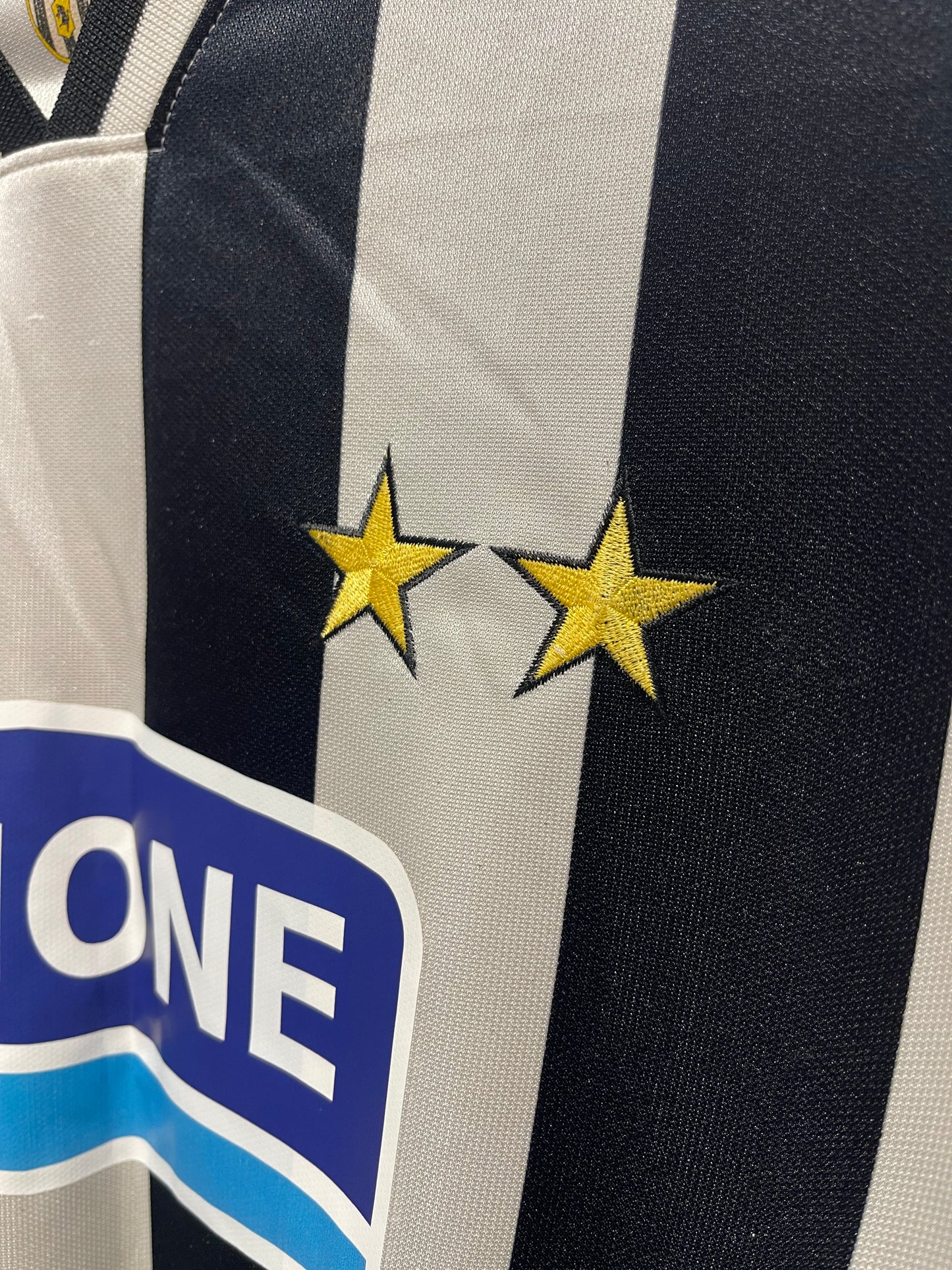 Juventus 1994-95 Home Kit. (XL)