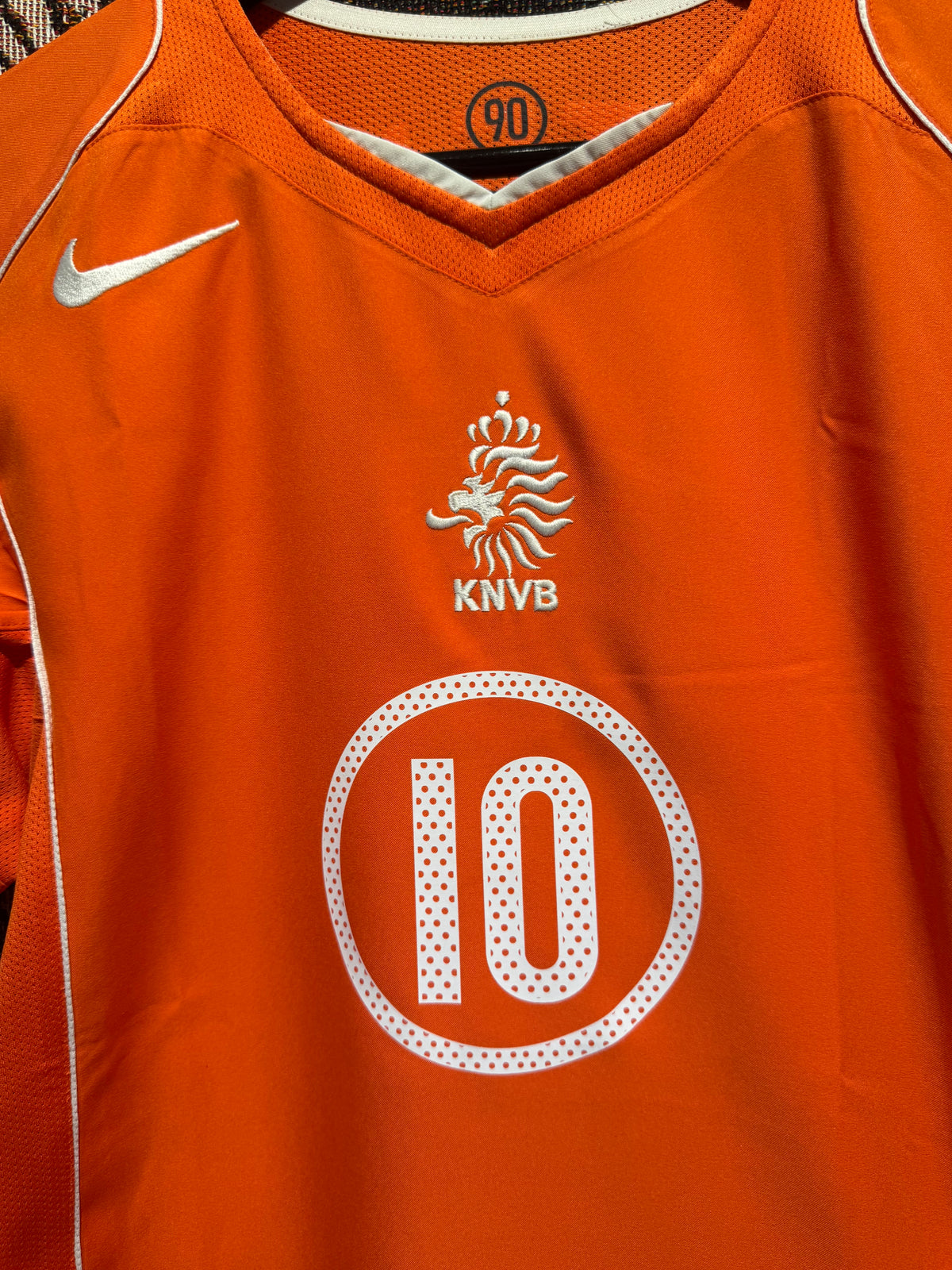Holland 2004-05 Home Kit. (S) #10 R. Van Nistelrooy.
