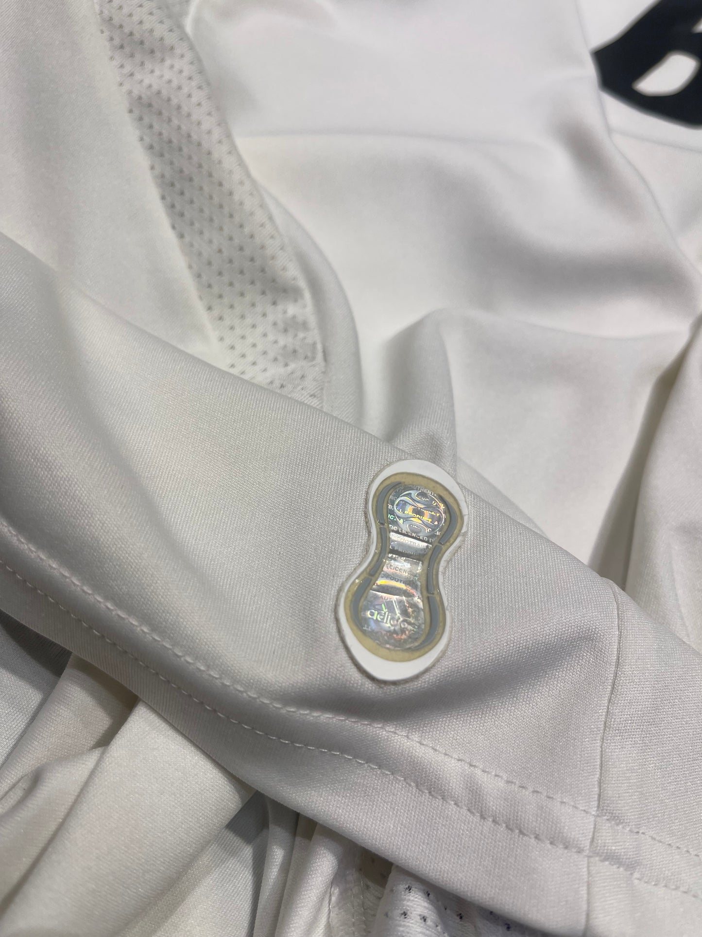 Real Madrid 2007-08 Home Kit. #23 Sneijder. (M/L)