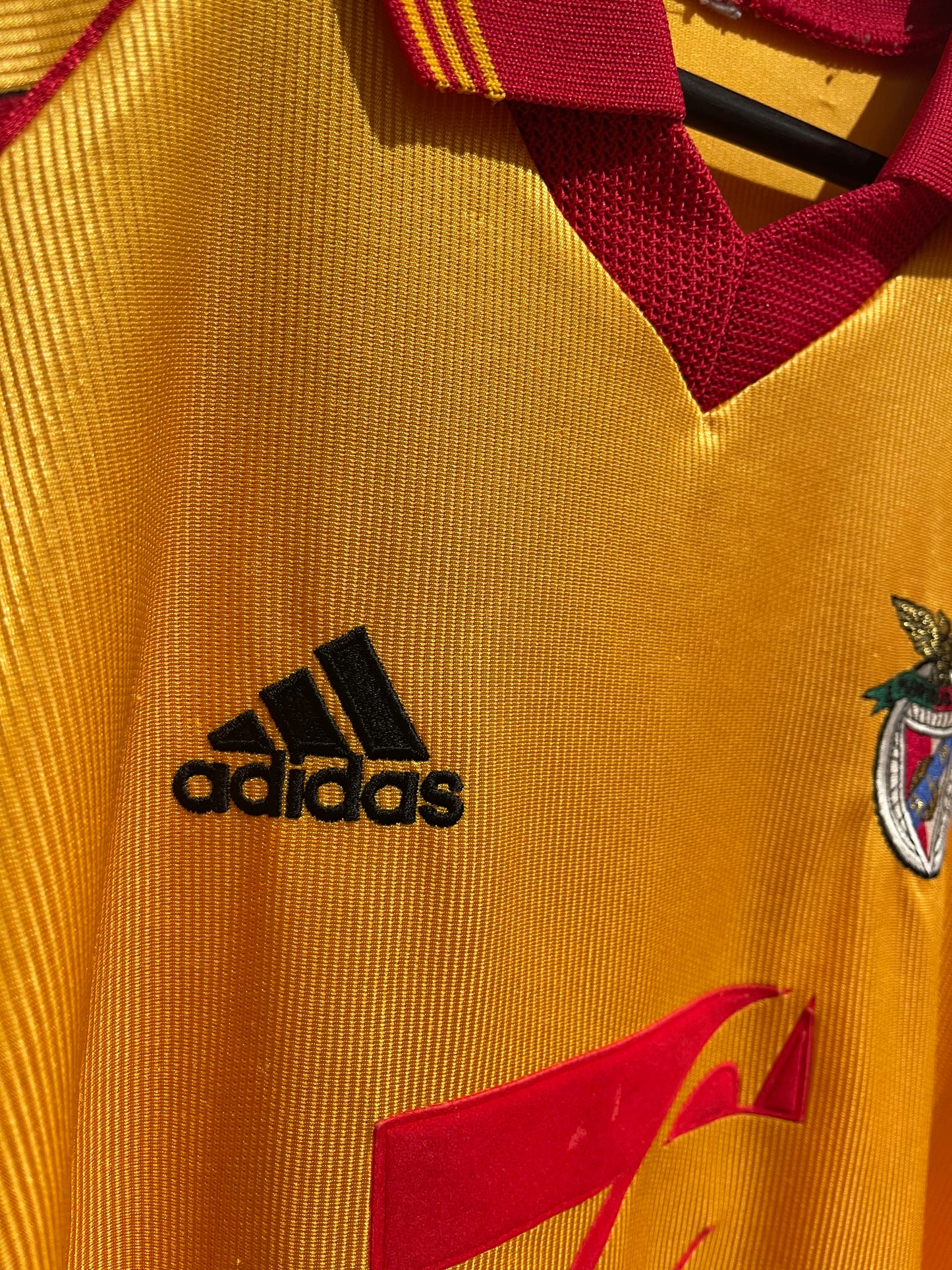 SL Benfica 1998-99 Away Kit. (L)
