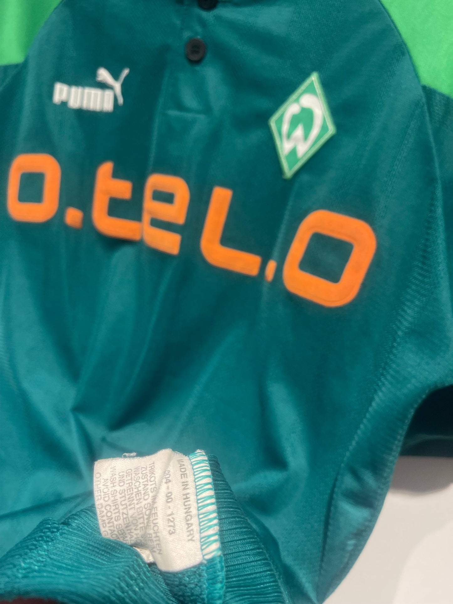 Werder Bremen 1997-98 Home Kit. (M)