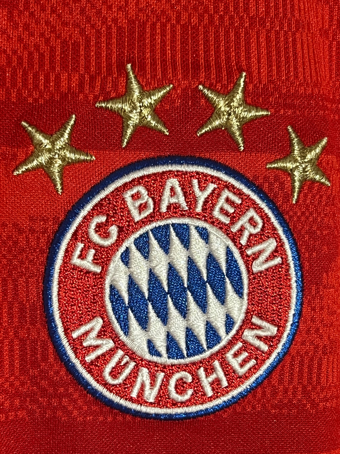 Bayern München 2019/2020 Home Kit.  (#10 A. Robben) (M)