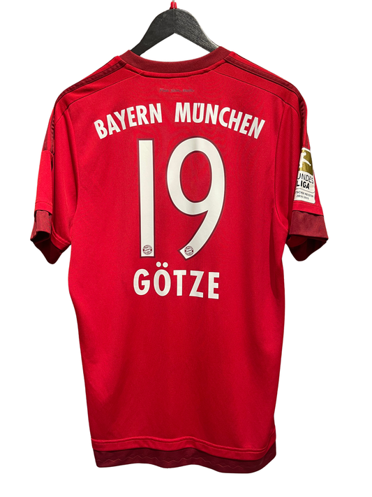 Bayern München 2015-16 Home Kit. #19 Götze. (L)