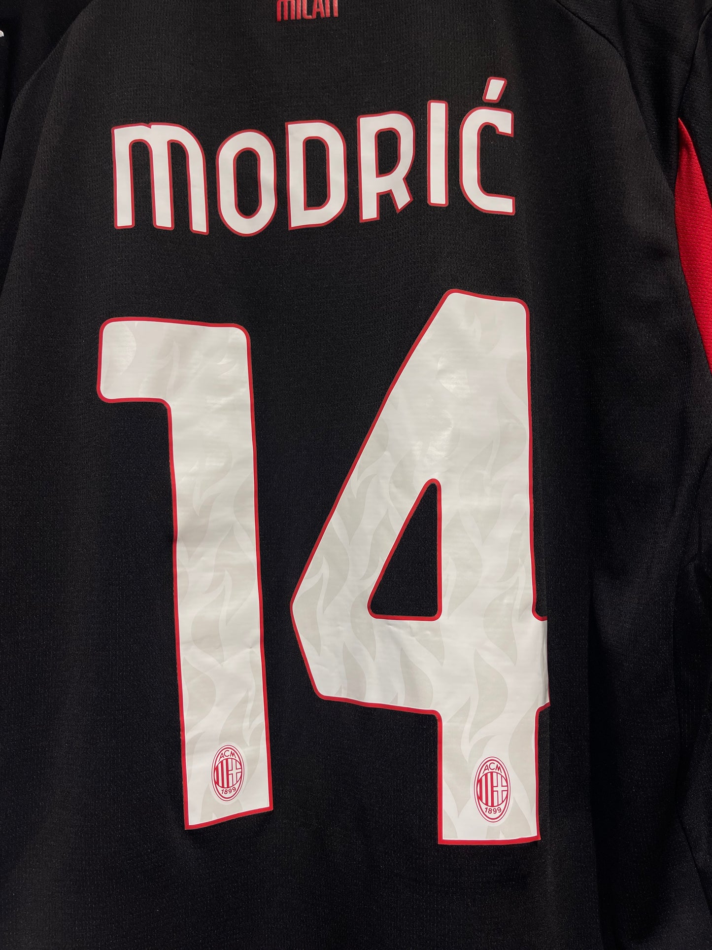 AC Milan 2025-26 Home Kit. #14 Modrić. (XL).