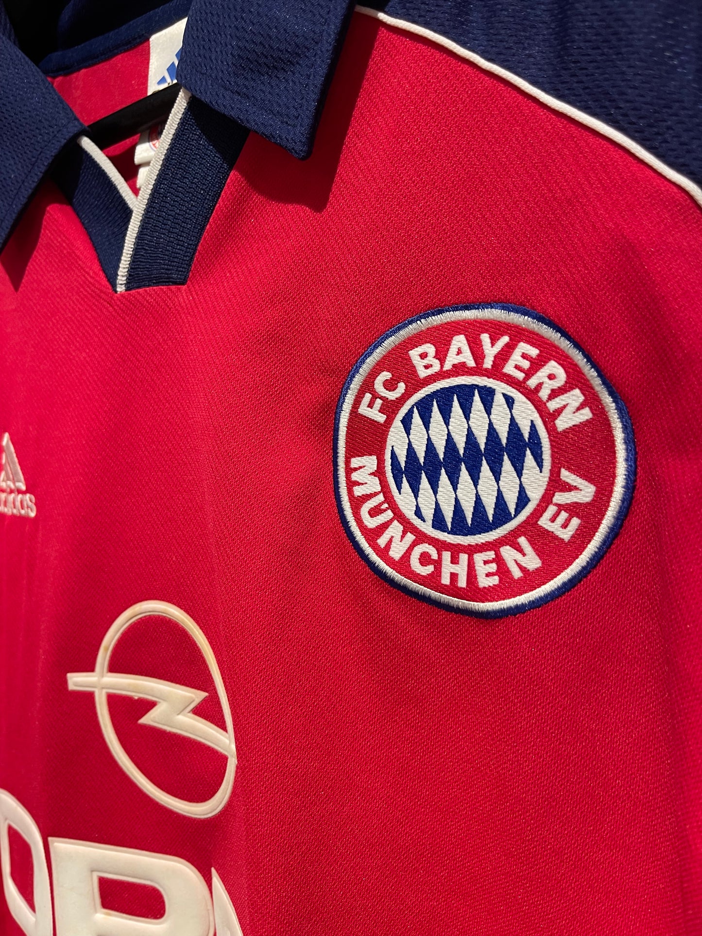 Bayern München 1999-01 Home Kit. #19 Jancker (XL).