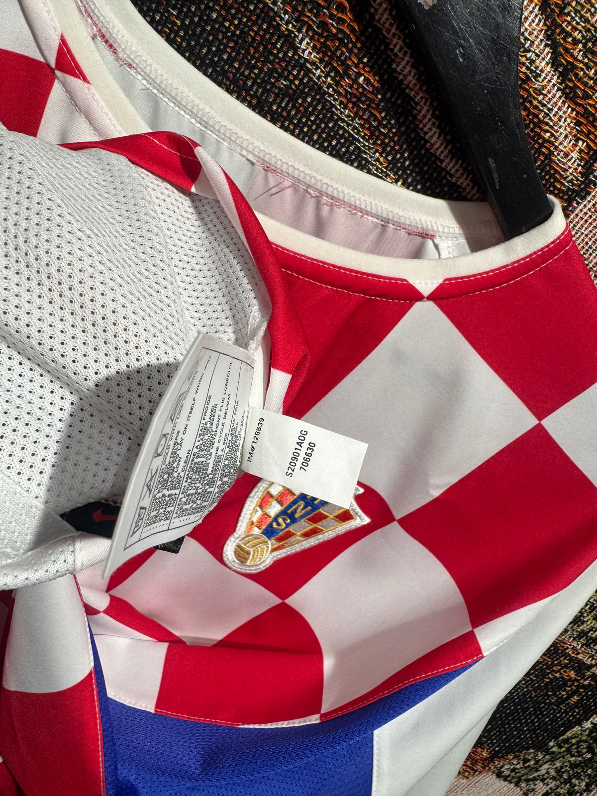 Croatia 2002 Home Kit. (XL)