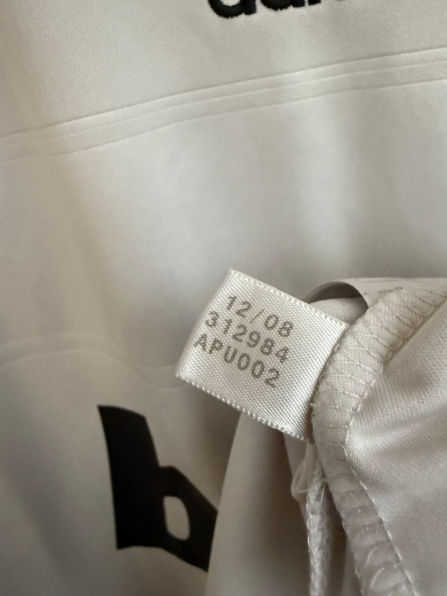 AC Milan 2008-09 Away Kit. #22 R. Kaká.