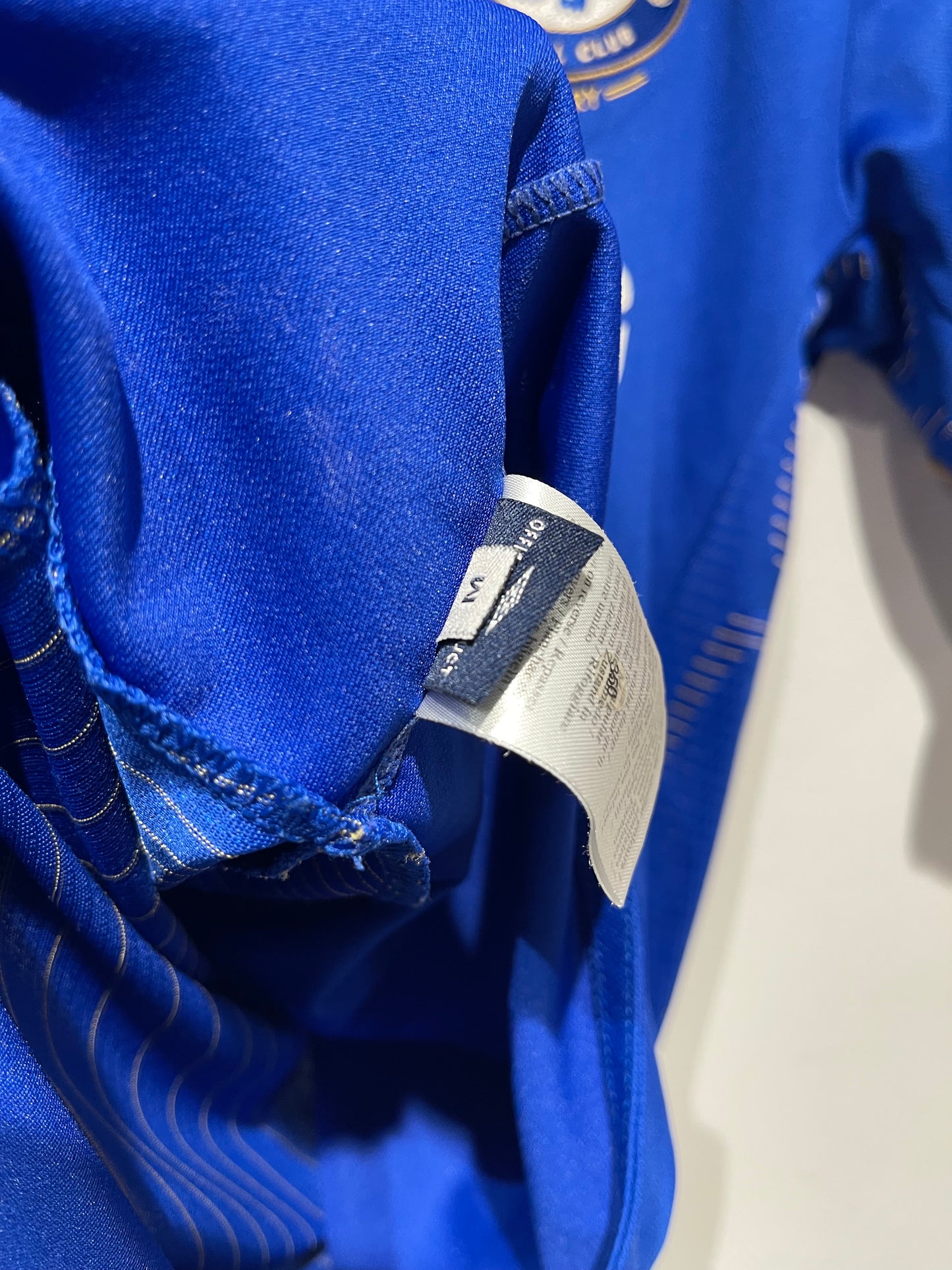 Chelsea 2005-06 Home Kit. #15 Drogba. (M)