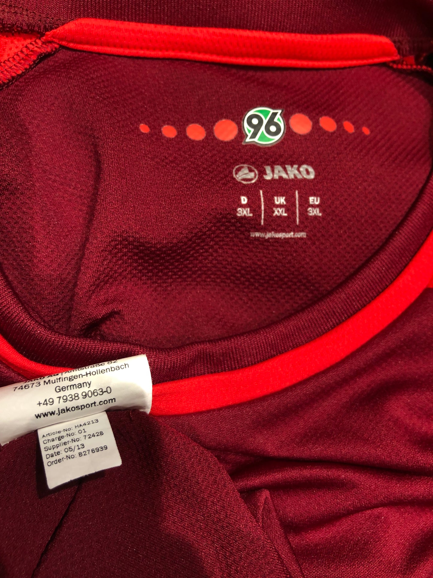 Hannover 96 2013-14 Home Kit. (3XL)