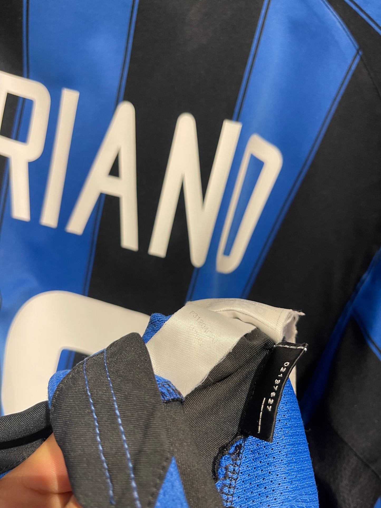 Inter Milan 2003/04 Home Kit. #10 Adriano. (M/L)