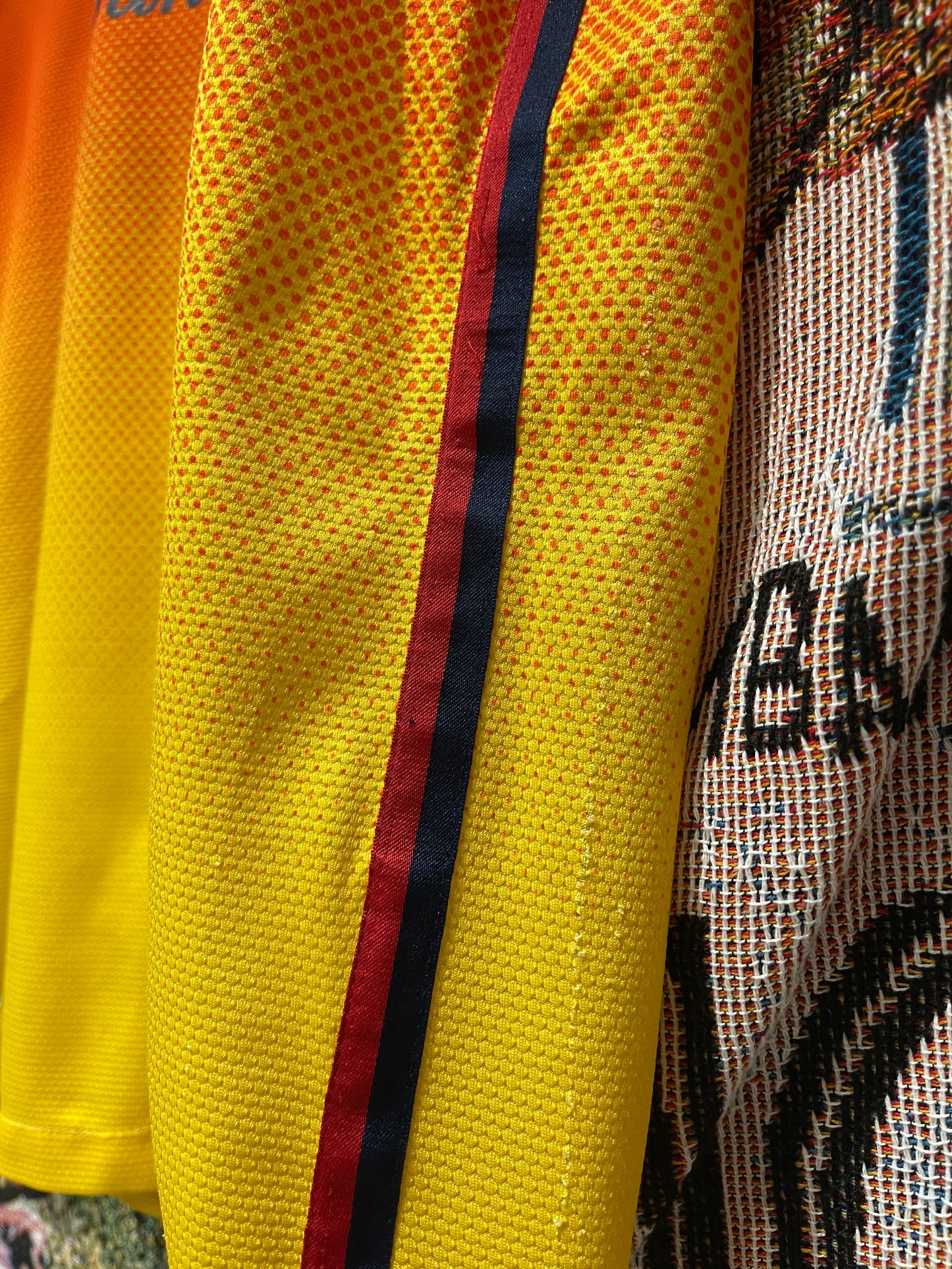 FC Barcelona 2012/13 Away Kit. #10 Messi. (M)