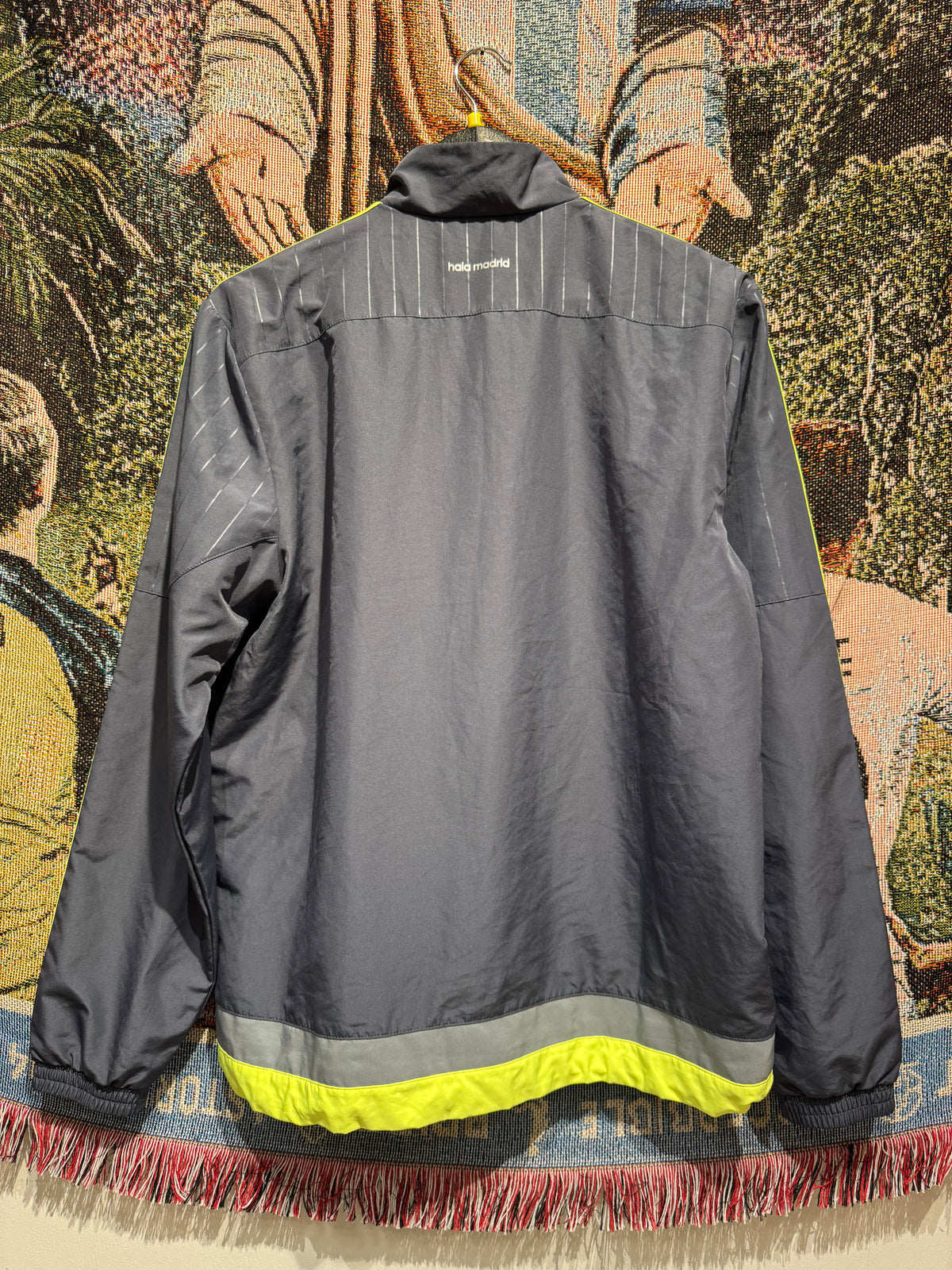 Real Madrid 2015-16 Track jacket. (M)