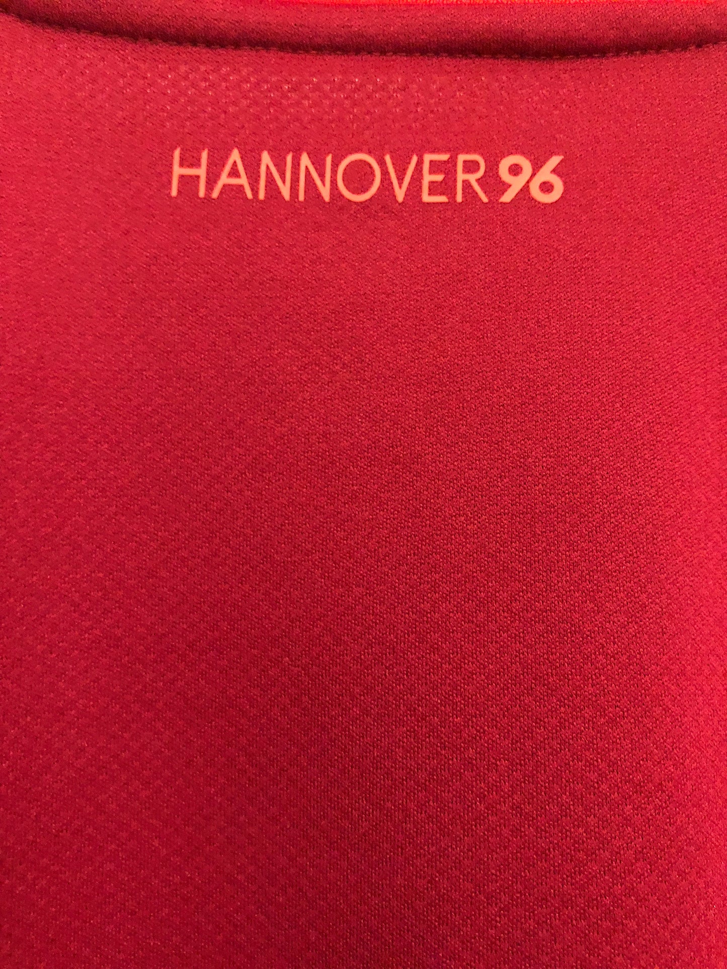 Hannover 96 2013-14 Home Kit. (3XL)