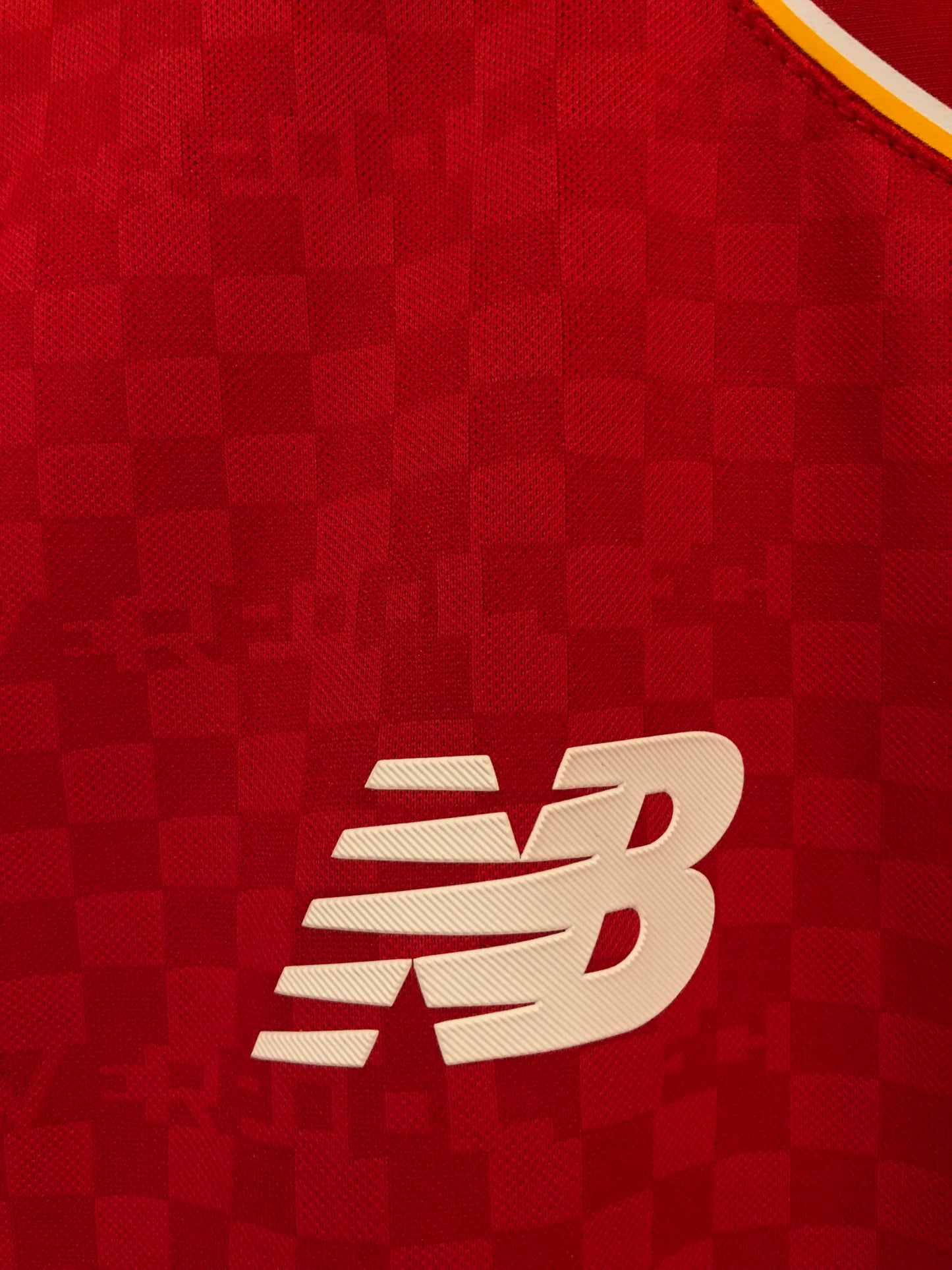 FC Liverpool 2015-16 Home Kit. (S)