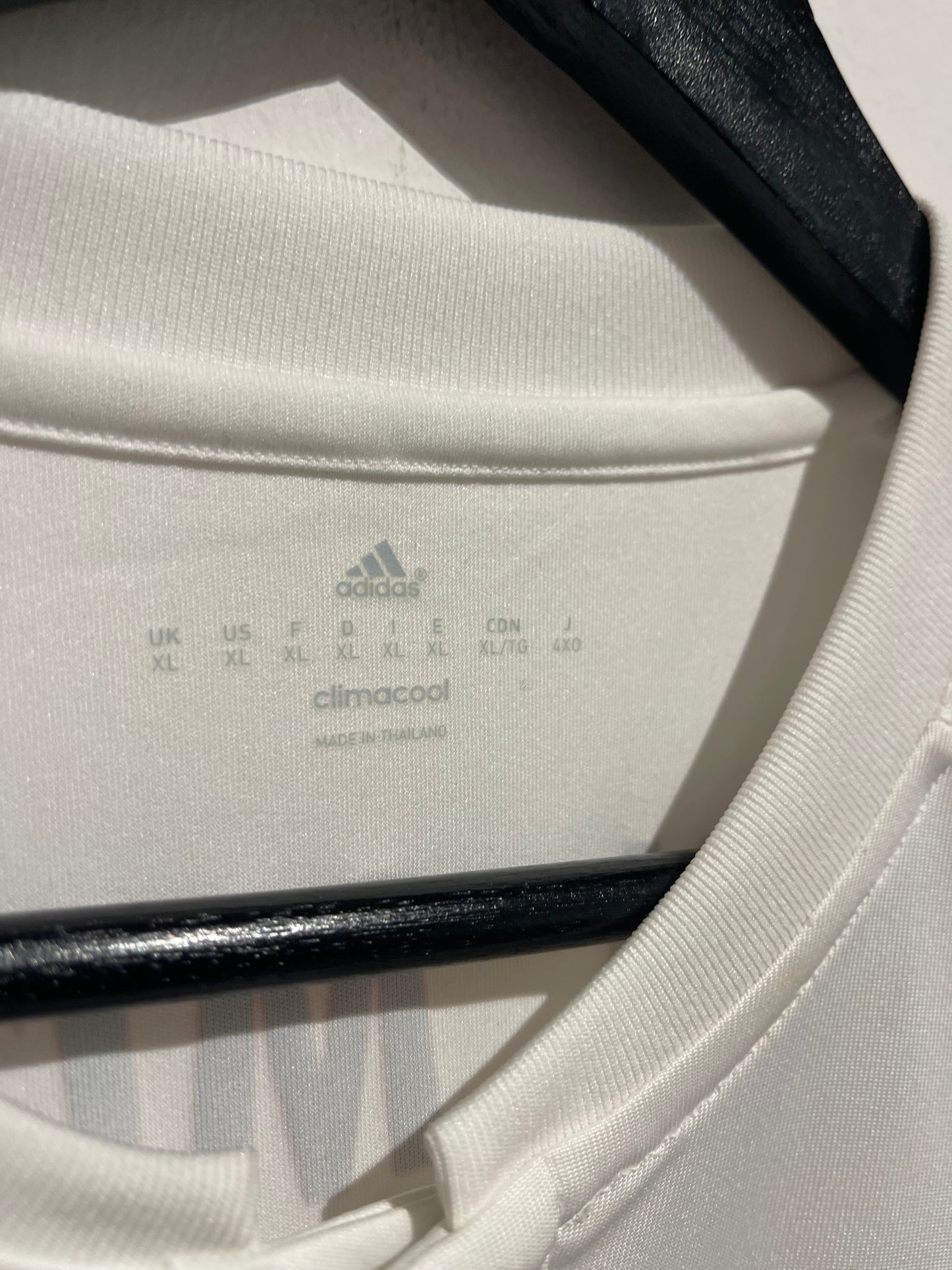 Bayern München 2015-16 Away Kit. #10 Robben. (XL)