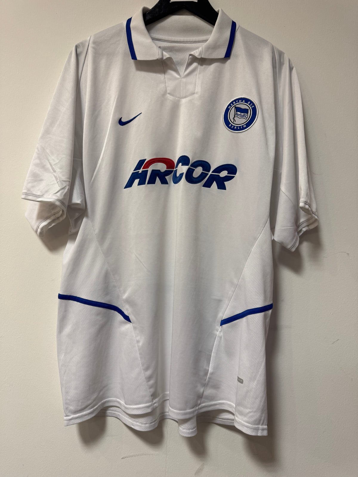Hertha Berlin SC  2002-03 Away Kit. (XL)