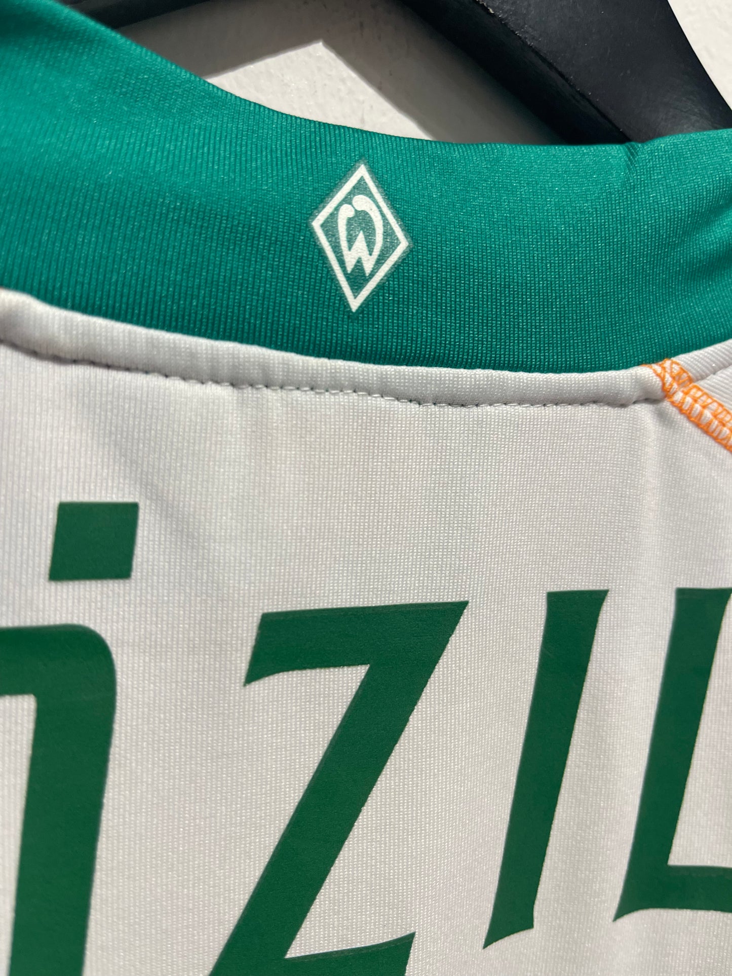 Werder Bremen 2008-09 Home Kit. #11 M. Özil (M).