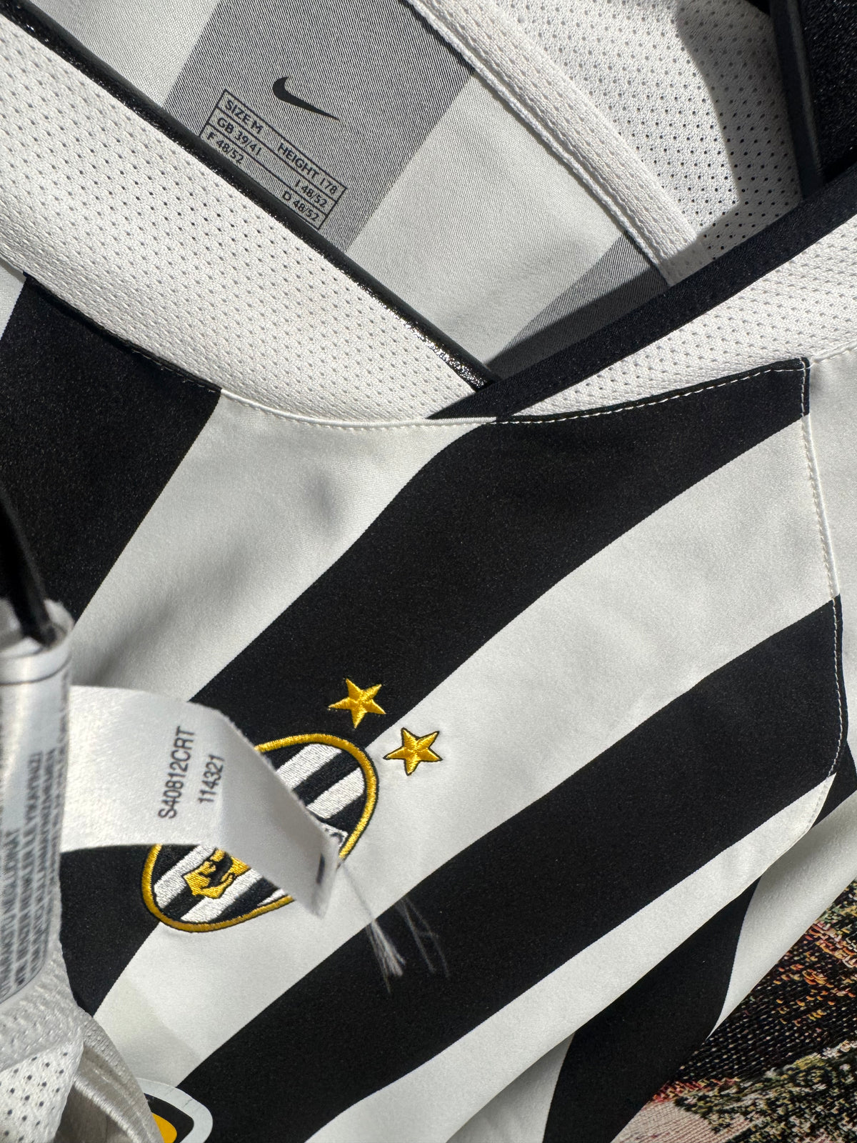 Juventus 2003-04 Home Kit. (M)