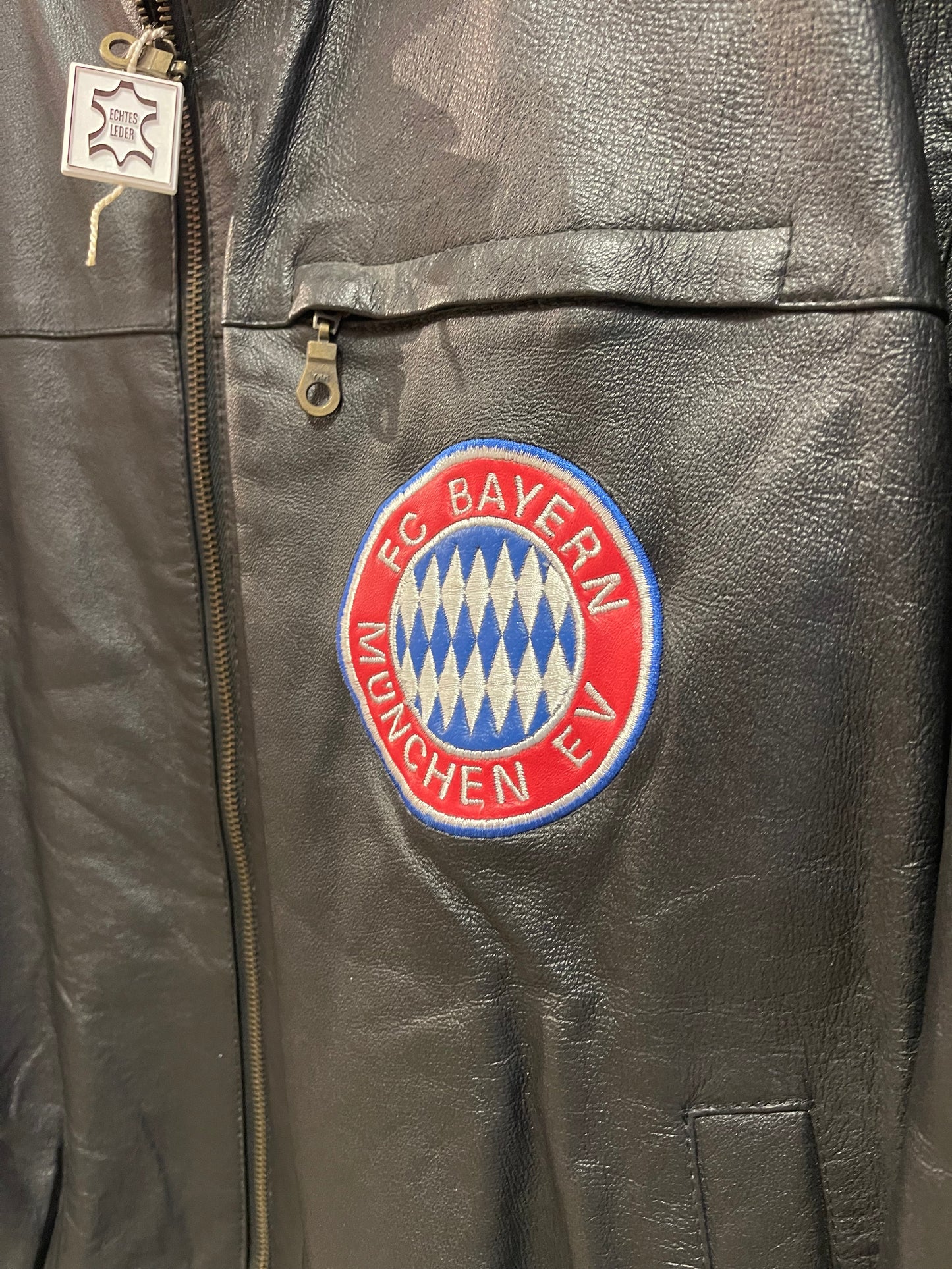 FC Bayern München 90s Leather Jacket. (L)