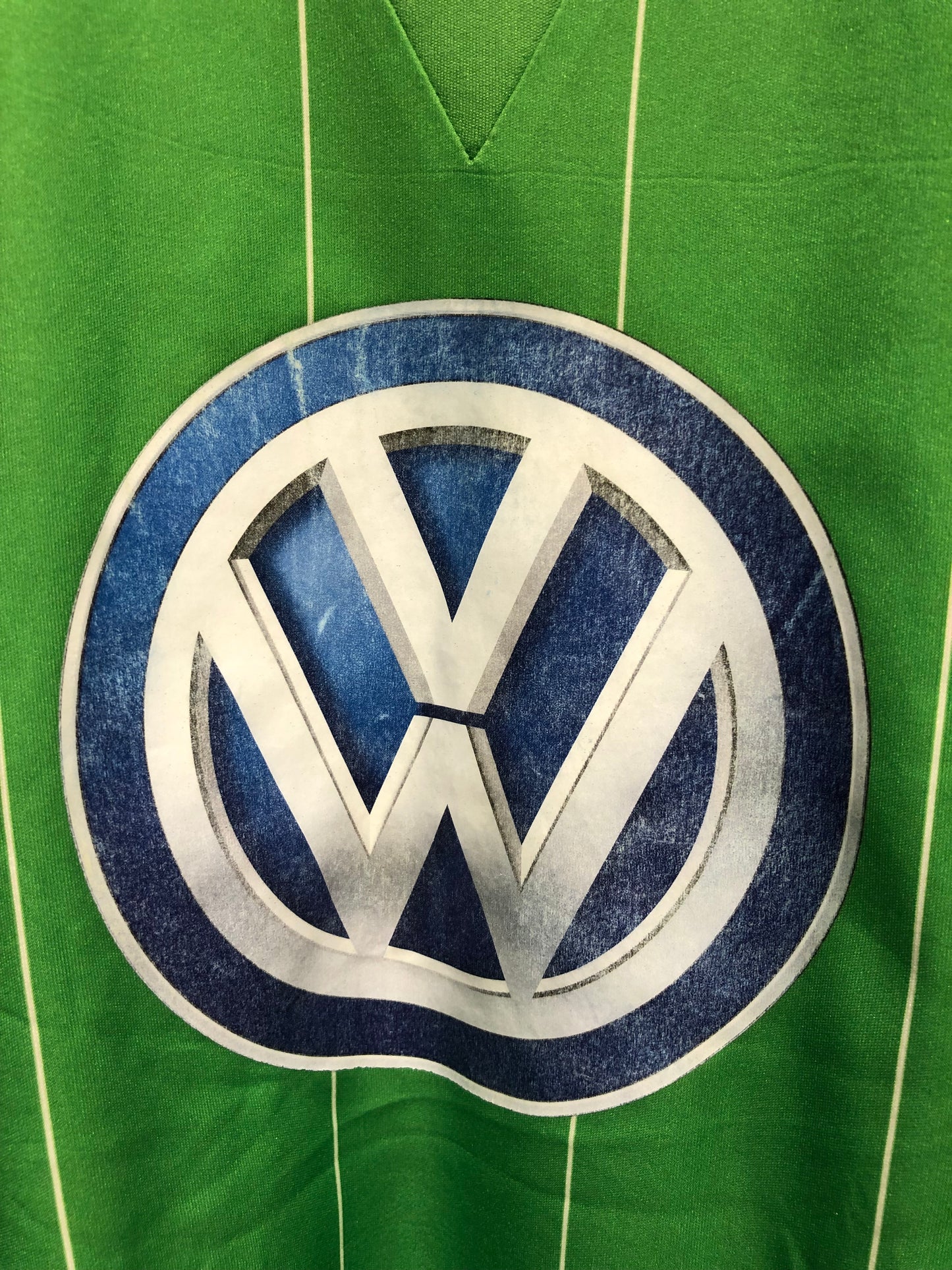 VFL Wolfsburg 2013-14 Away Kit. (XL)