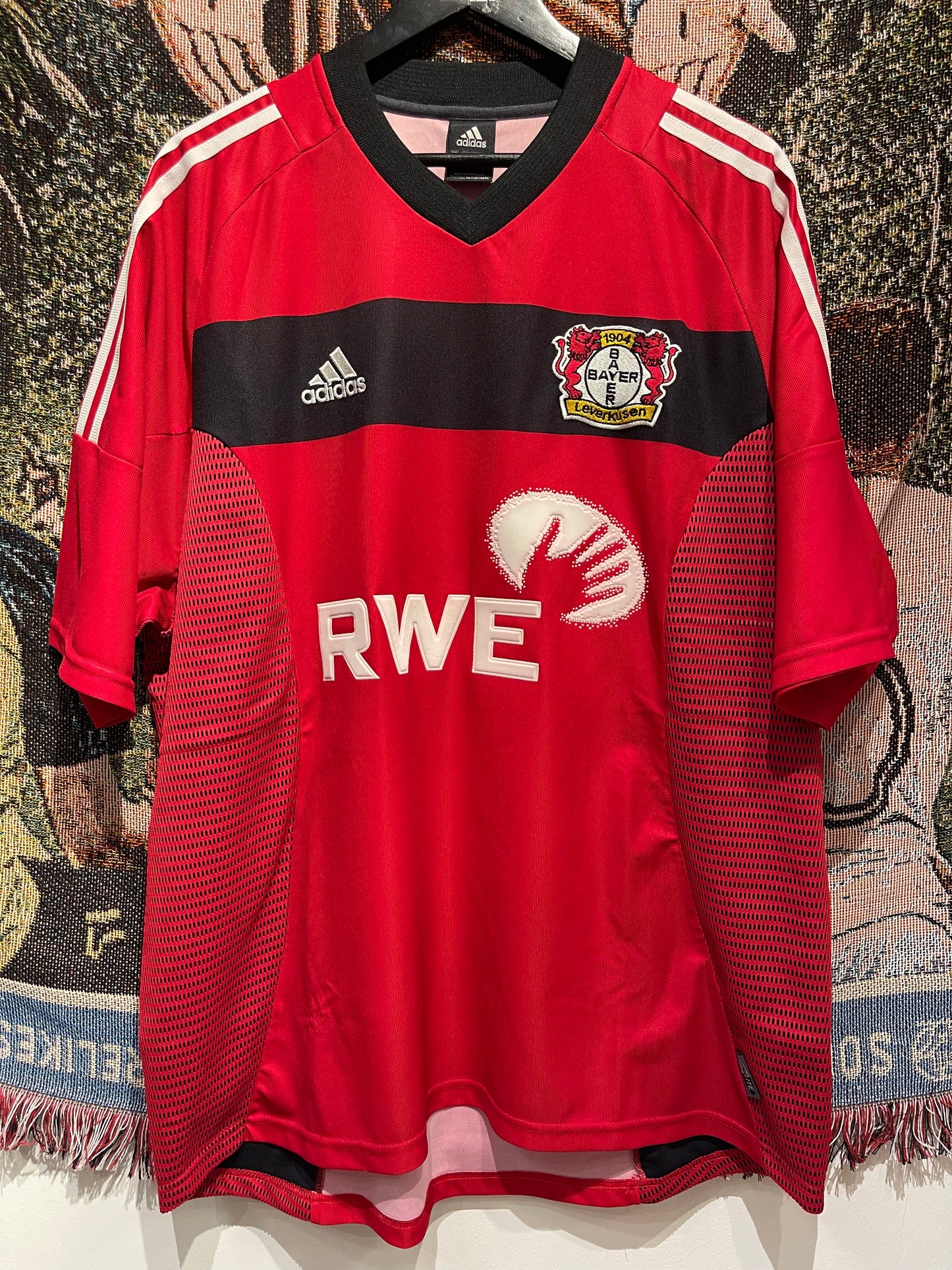 Bayer Leverkusen 2002-03 Home Kit. (XL)