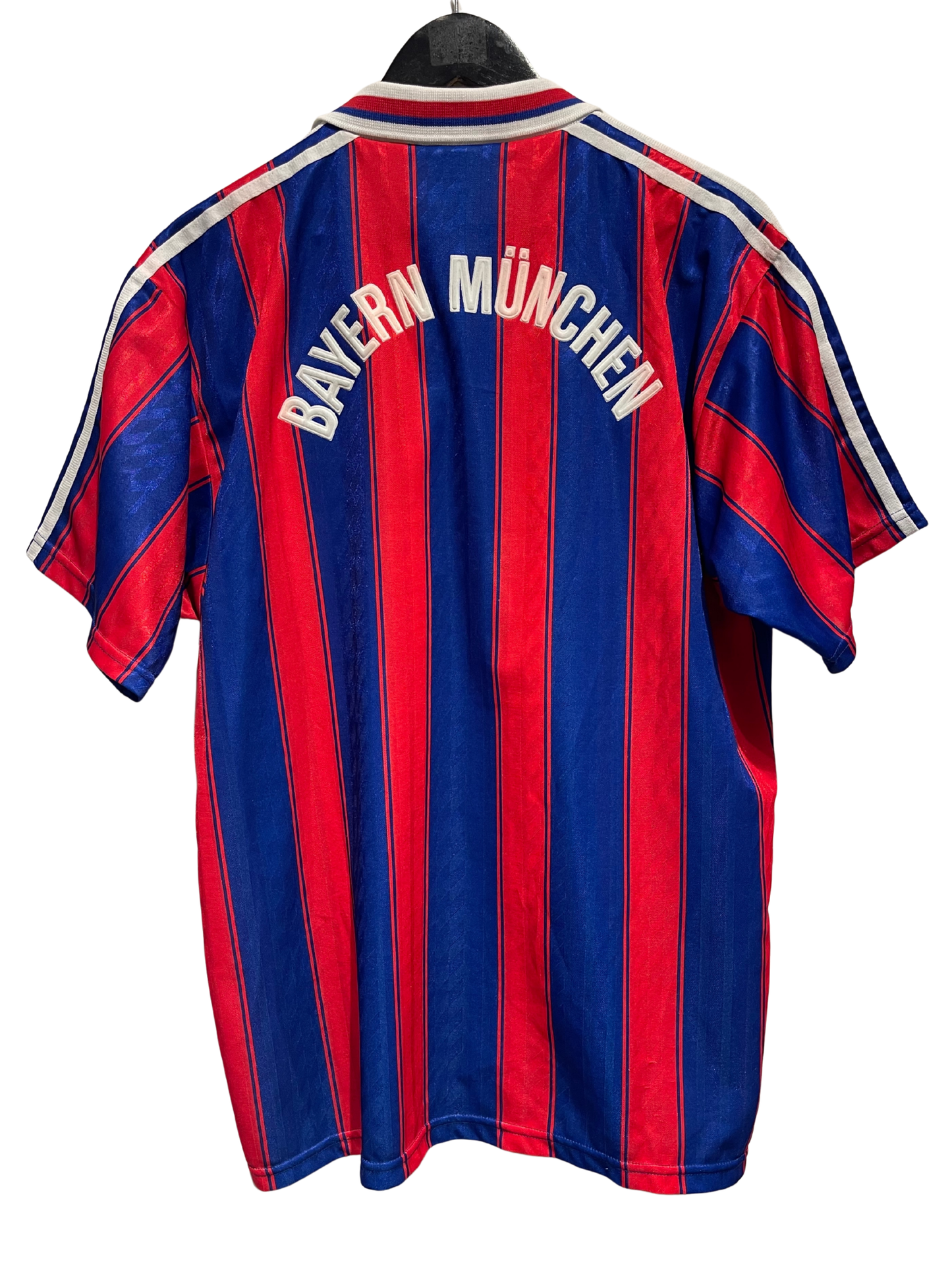 Fc Bayern München 1995-97 Home Kit. (L).