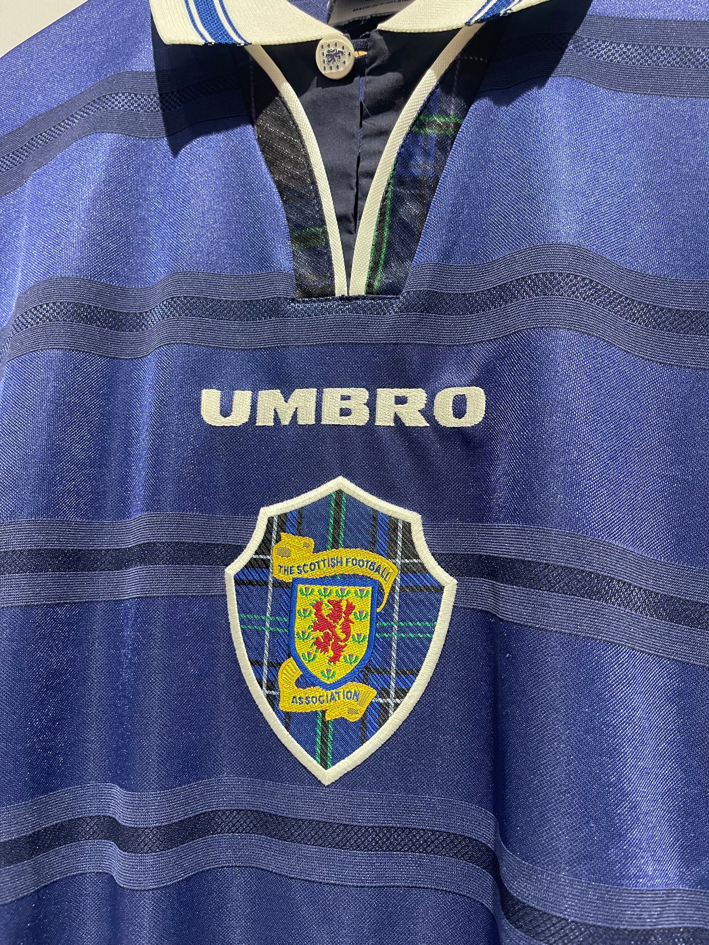 Scotland 1998 Home Kit. #9 Durie (XL)
