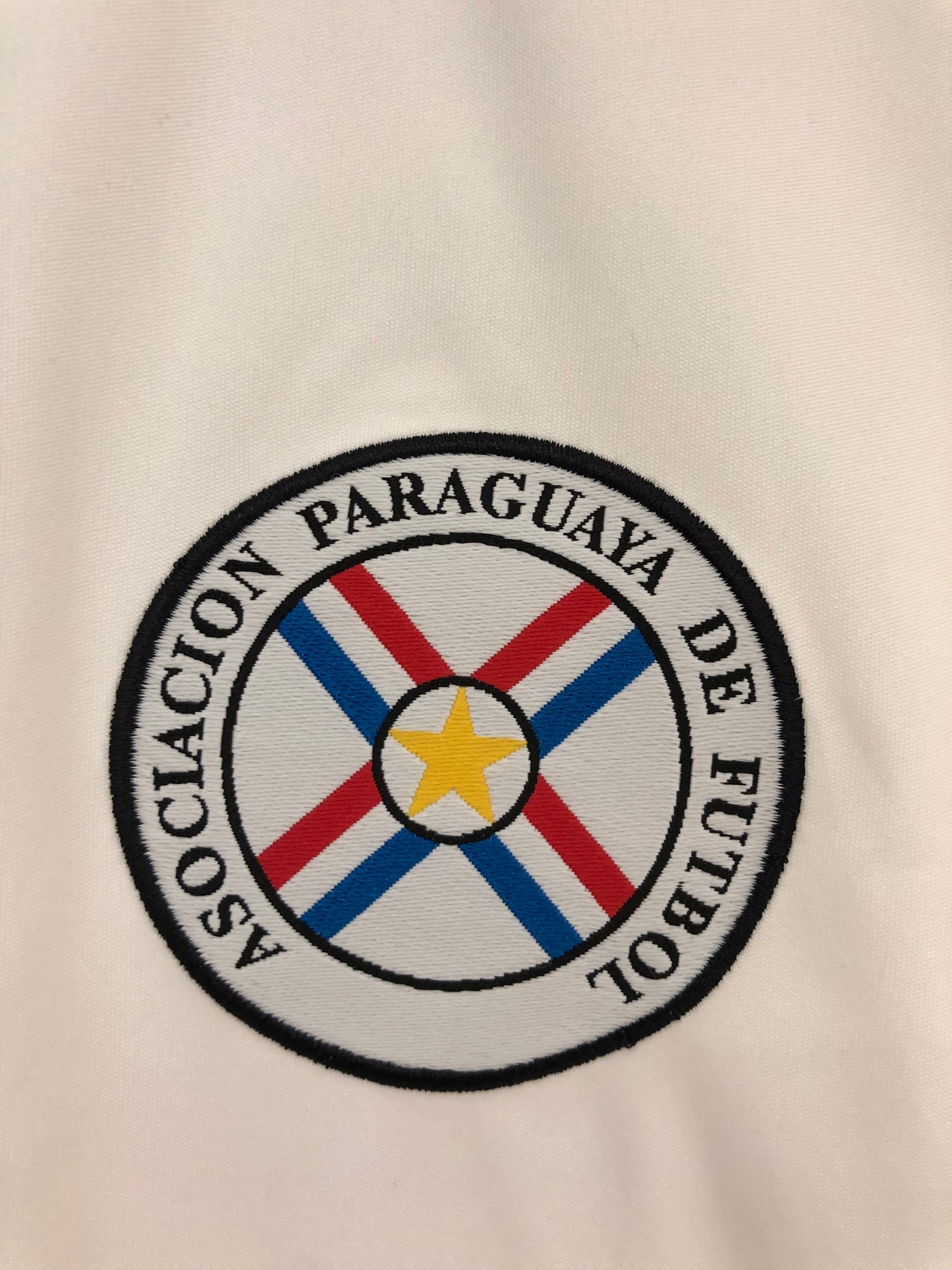 Paraguay 2011 Away Kit. (S)
