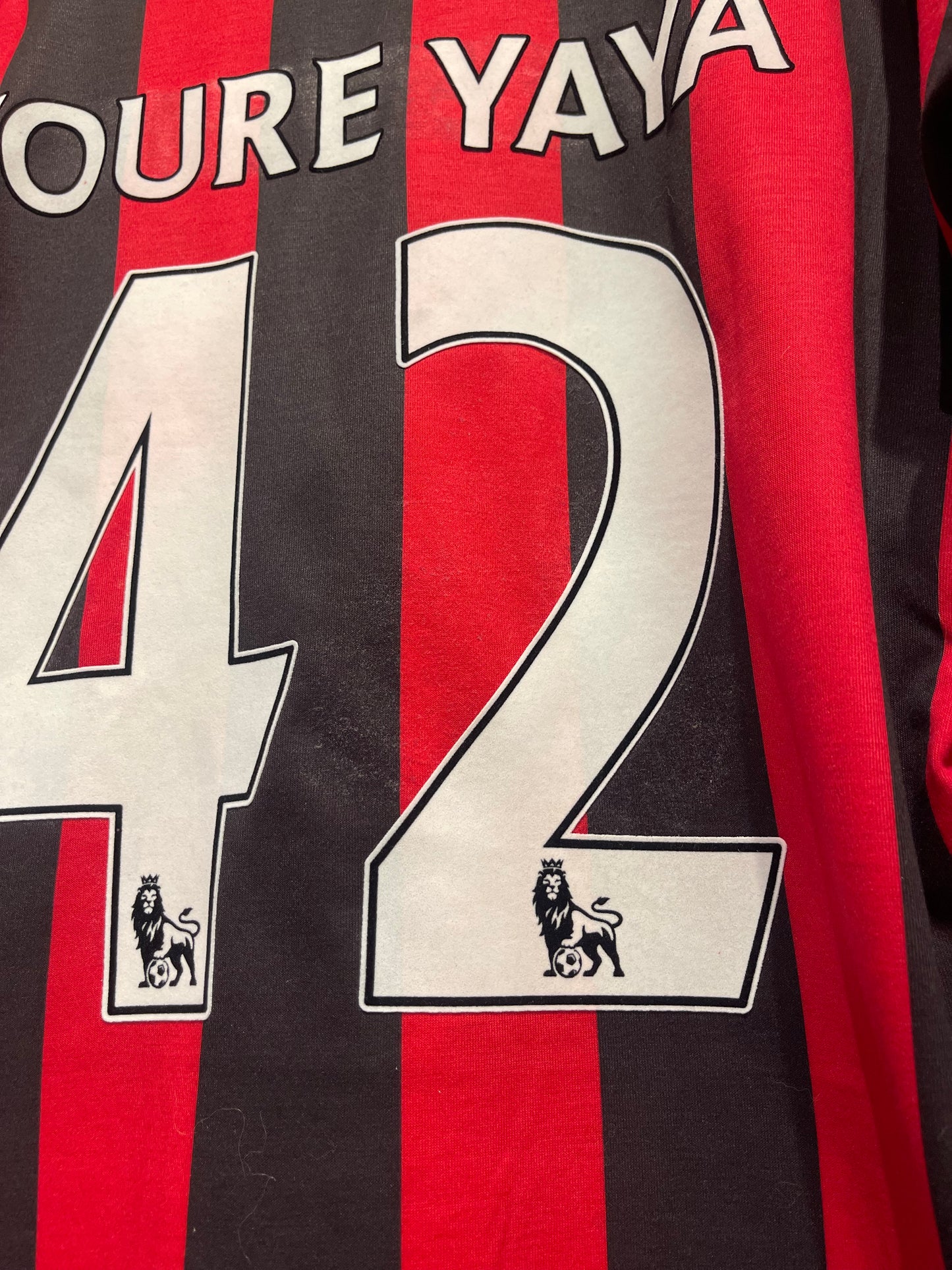 Manchester City 2011-12 Away Kit. #42 Yaya Touré. (XL)