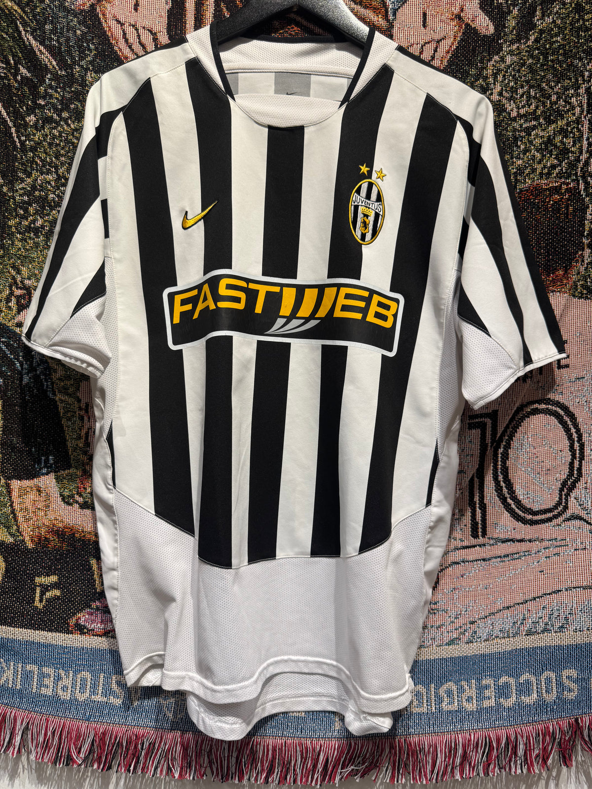Juventus 2003-04 Home Kit. (M)