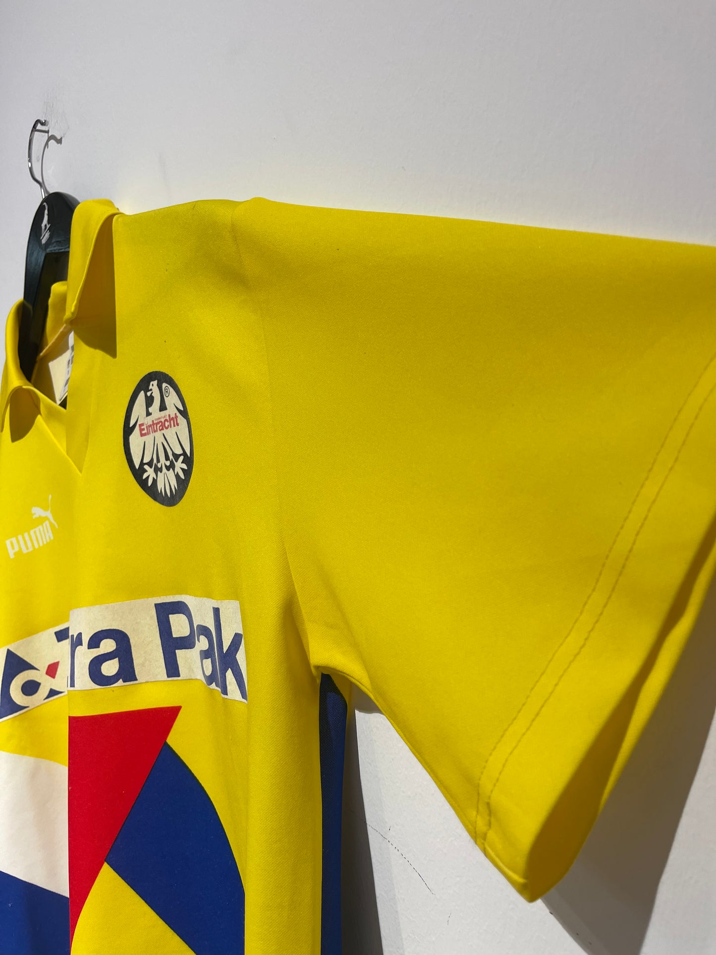Eintracht Frankfurt 1993/1996 Away Kit. (S/M)