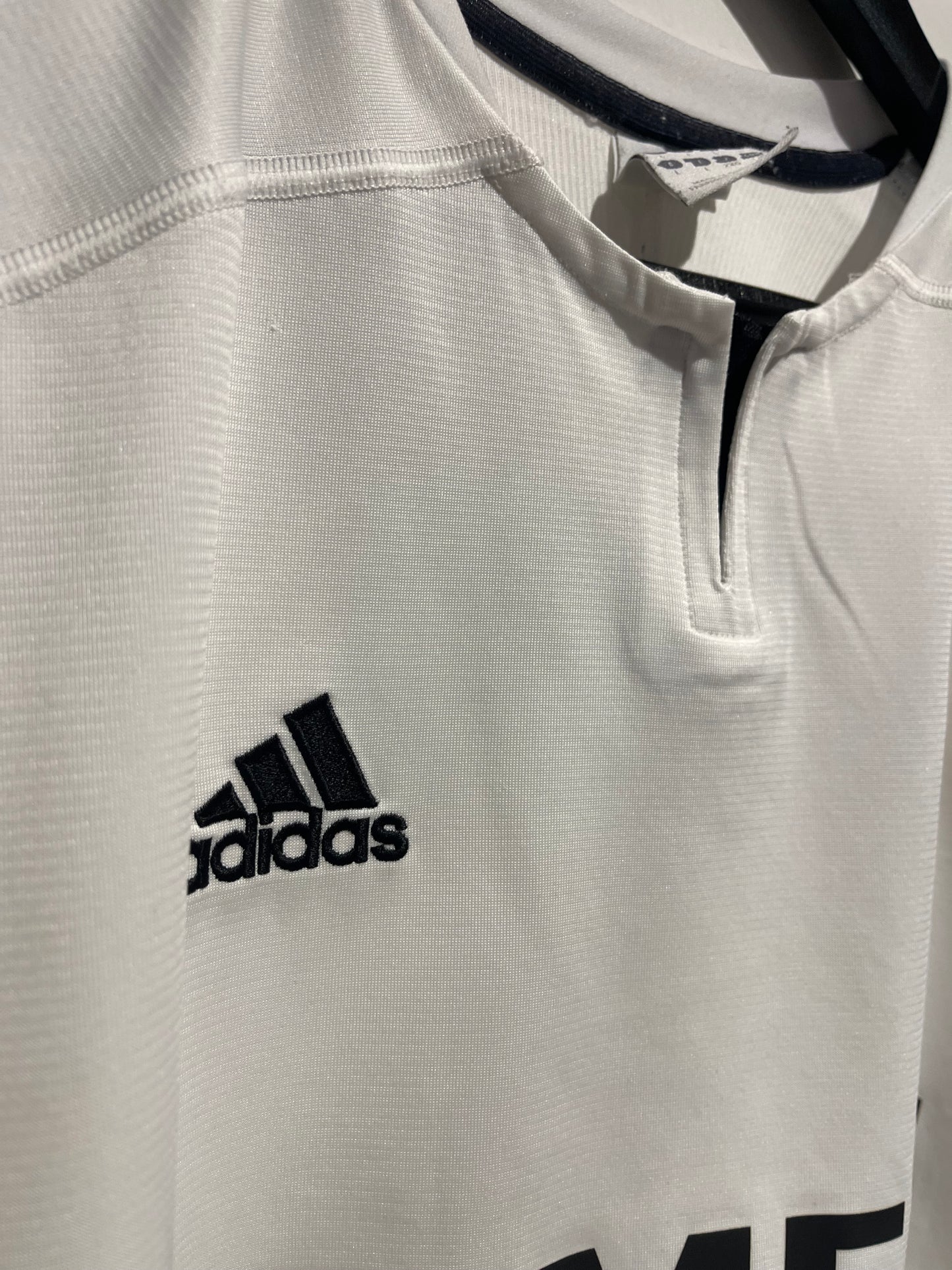 Real Madrid 2003-04 Home Kit. #5 Zidane. (L)