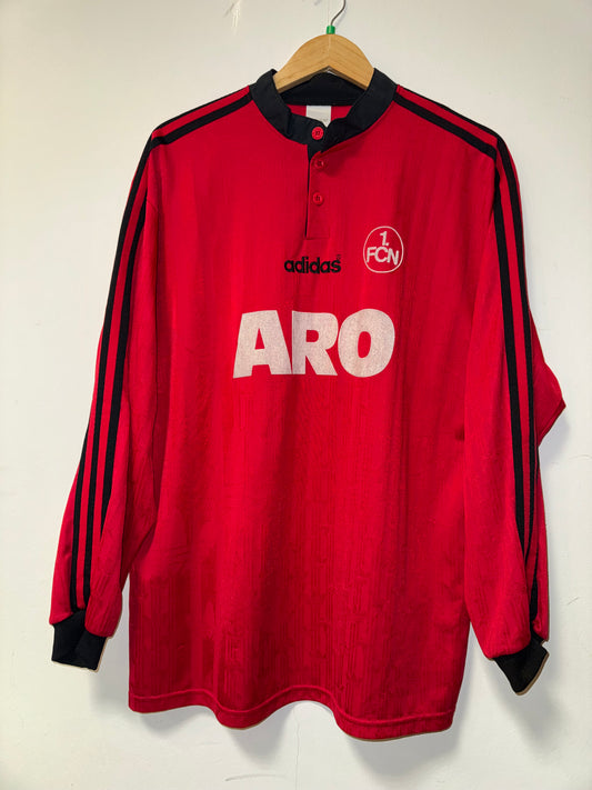 1. Fc Nürnberg 1996-97 Home Kit. (XL). (signed)