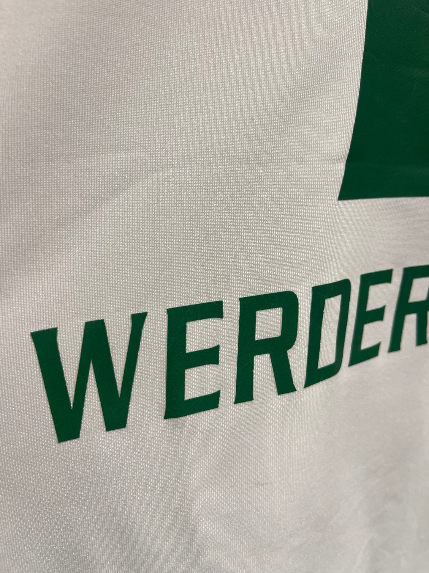 Werder Bremen 2008-09 Home Kit. #11 M. Özil (M).