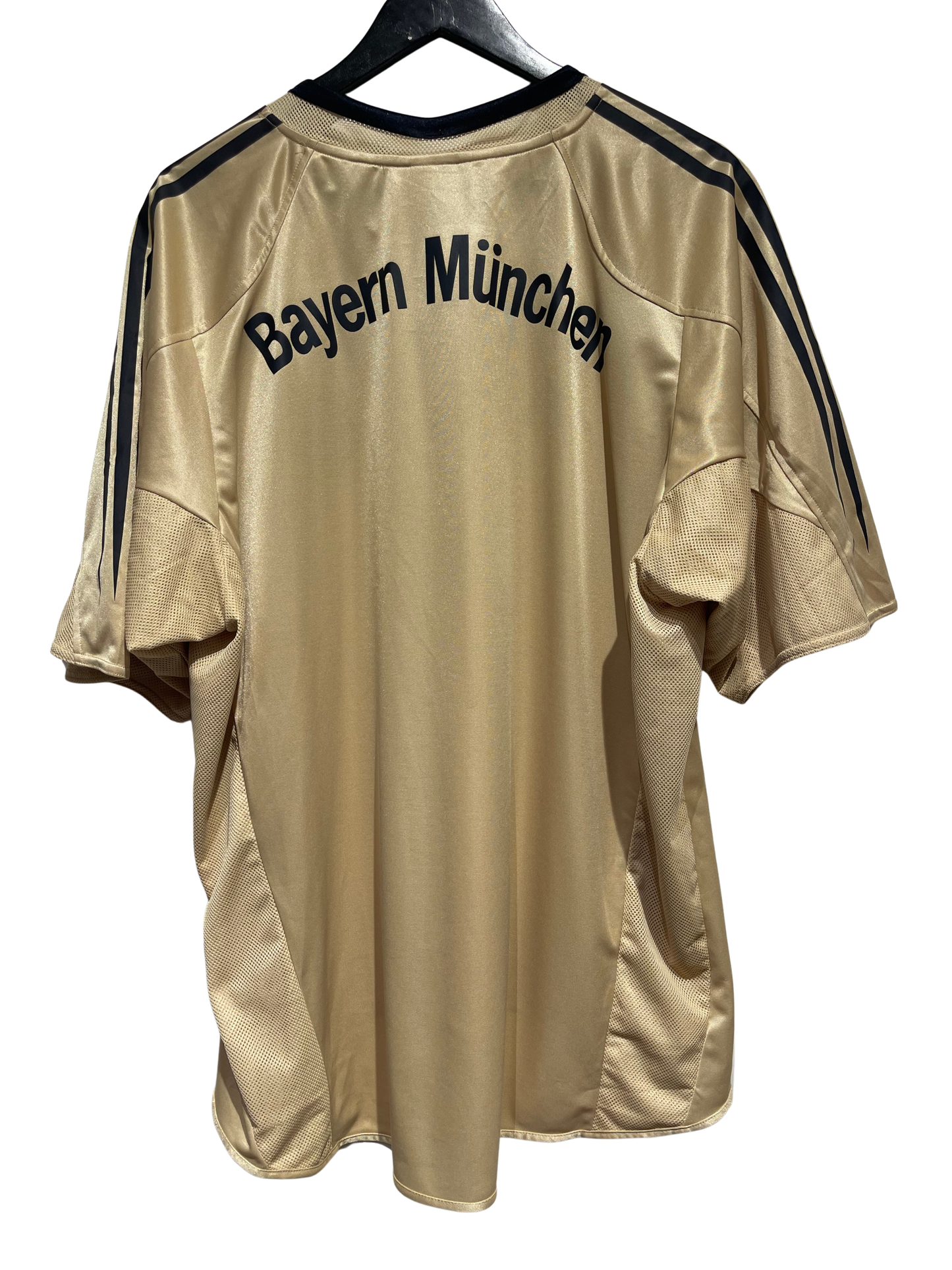 Bayern München 2004/05 Away Kit. (XL)