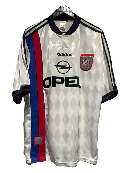 Bayern München 1995/1996 Away Kit. (XL)