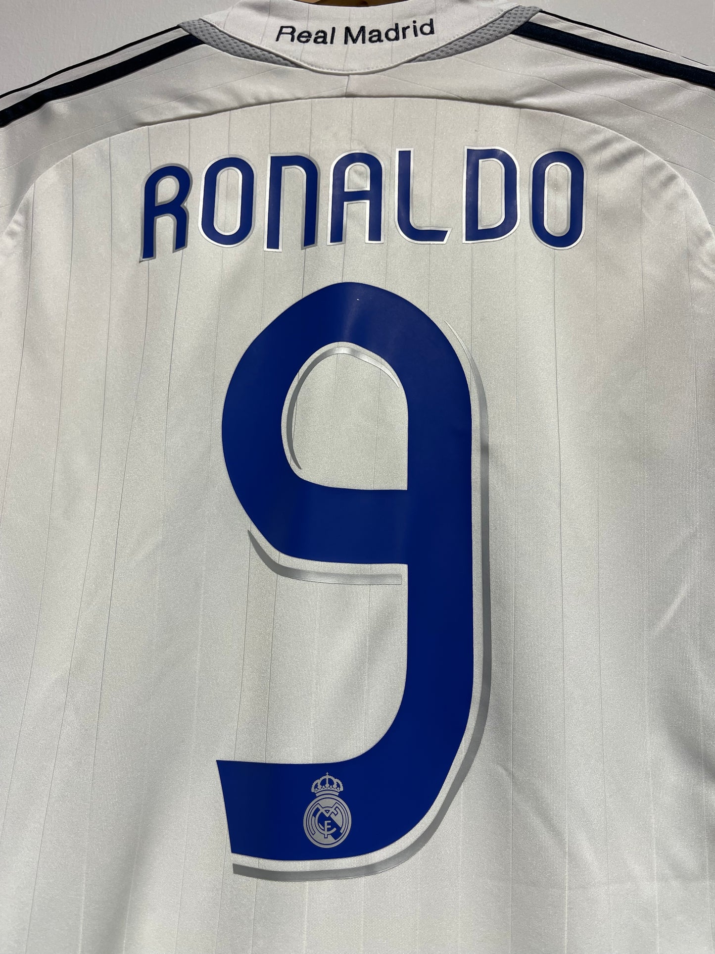 Real Madrid 2007-08 Home Kit. #9 Ronaldo. (S)