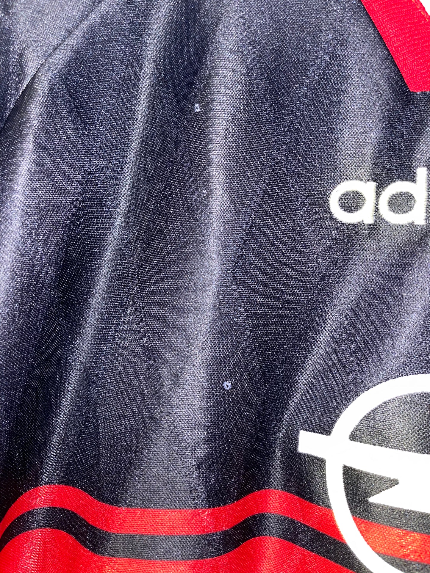 Bayern München 1997-99 Home Kit. (L). #11 Effenberg.