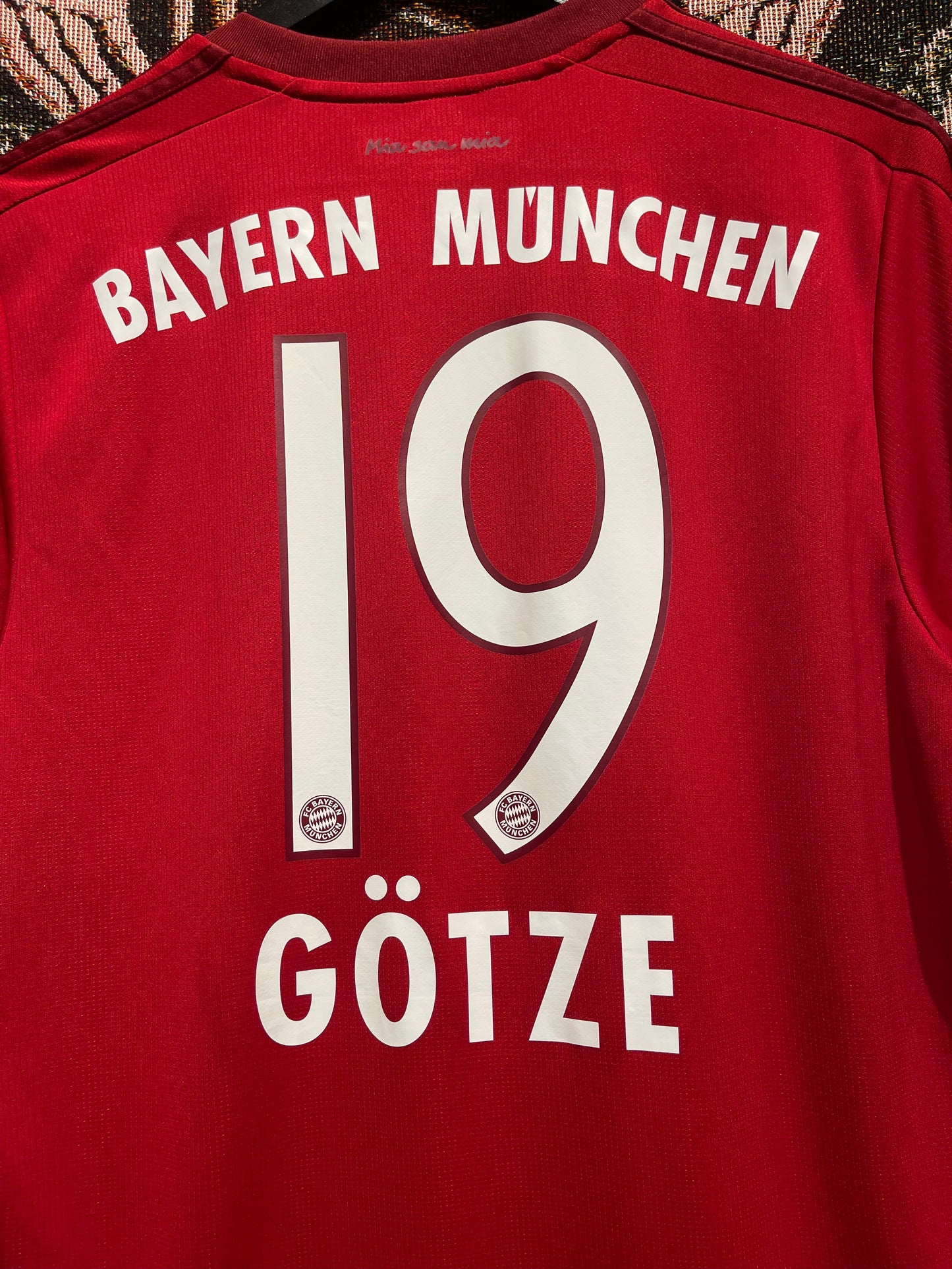 Bayern München 2015-16 Home Kit. #19 Götze. (L)