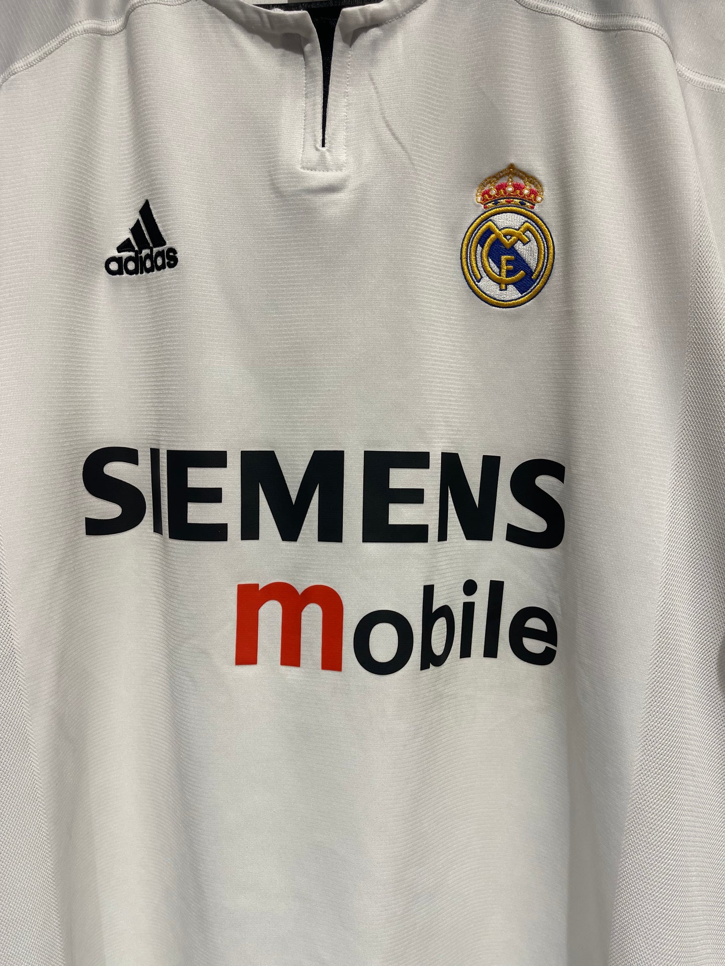 Real Madrid 2003-04 Home Kit. #5 Zidane. (L)