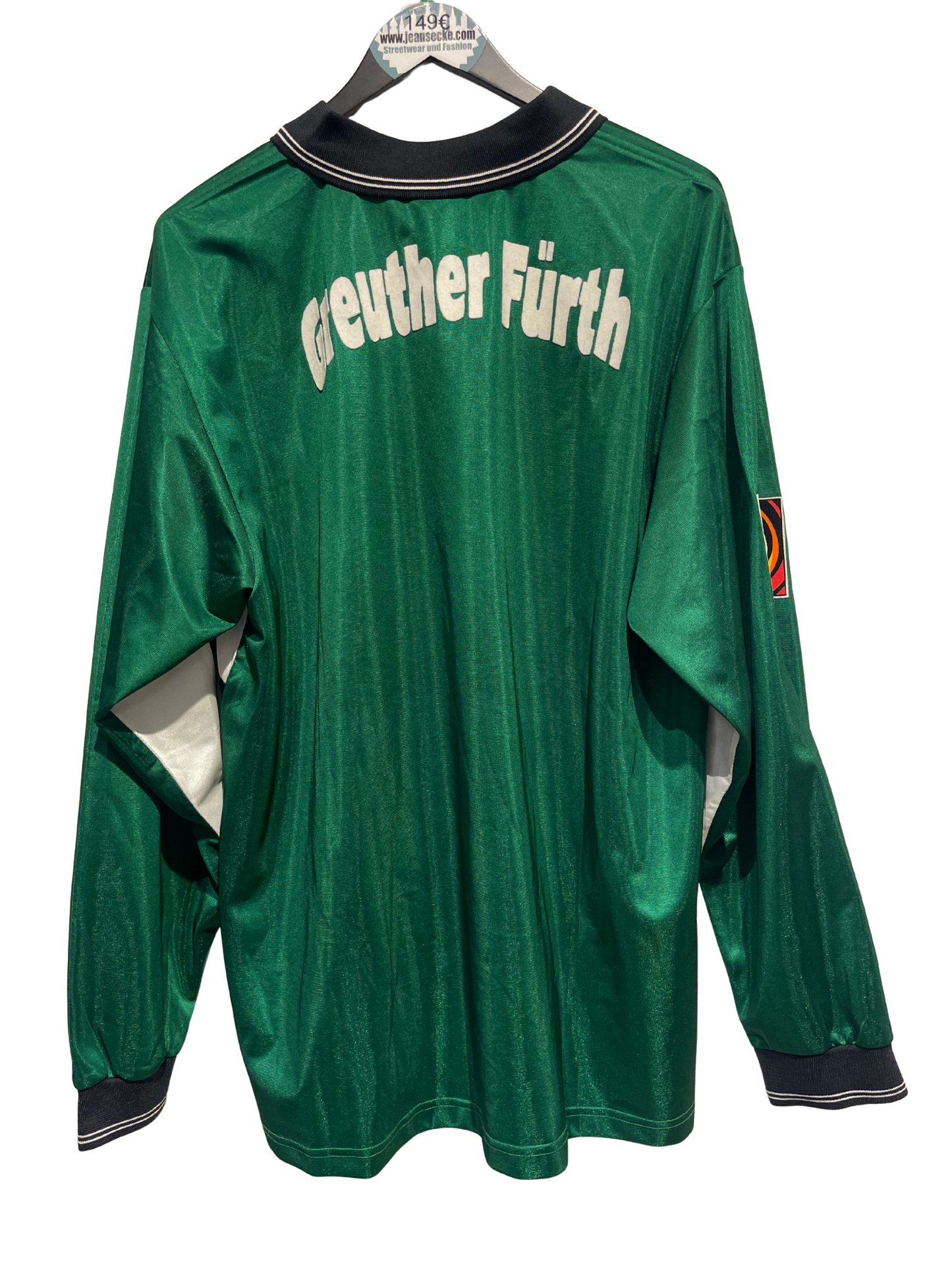 Greuther Fürth 2001-02 Home Kit. (XL)