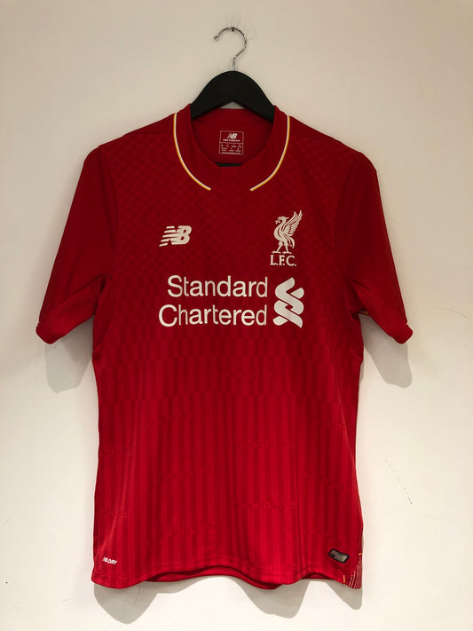 FC Liverpool 2015-16 Home Kit. (S)