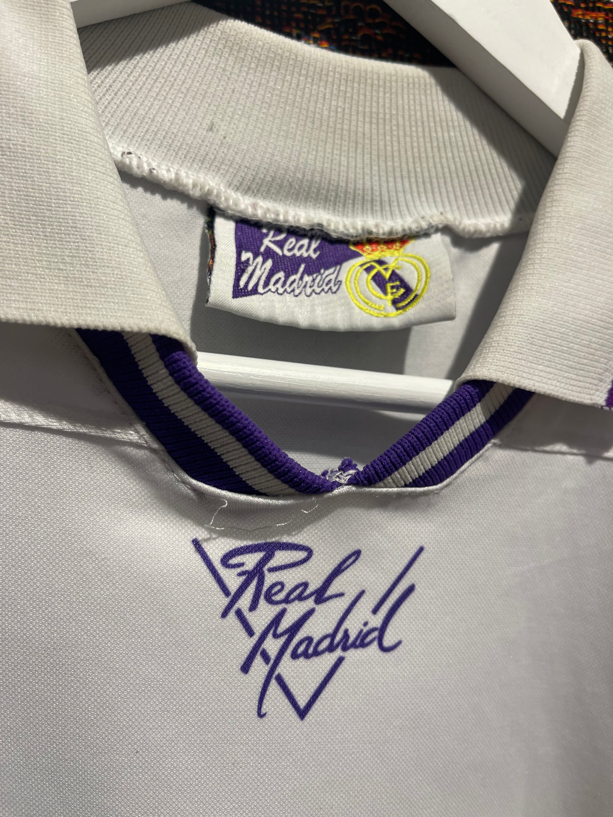 Real Madrid 1994-96 Taquy Home Kit. #10 Laudrup. (XL)
