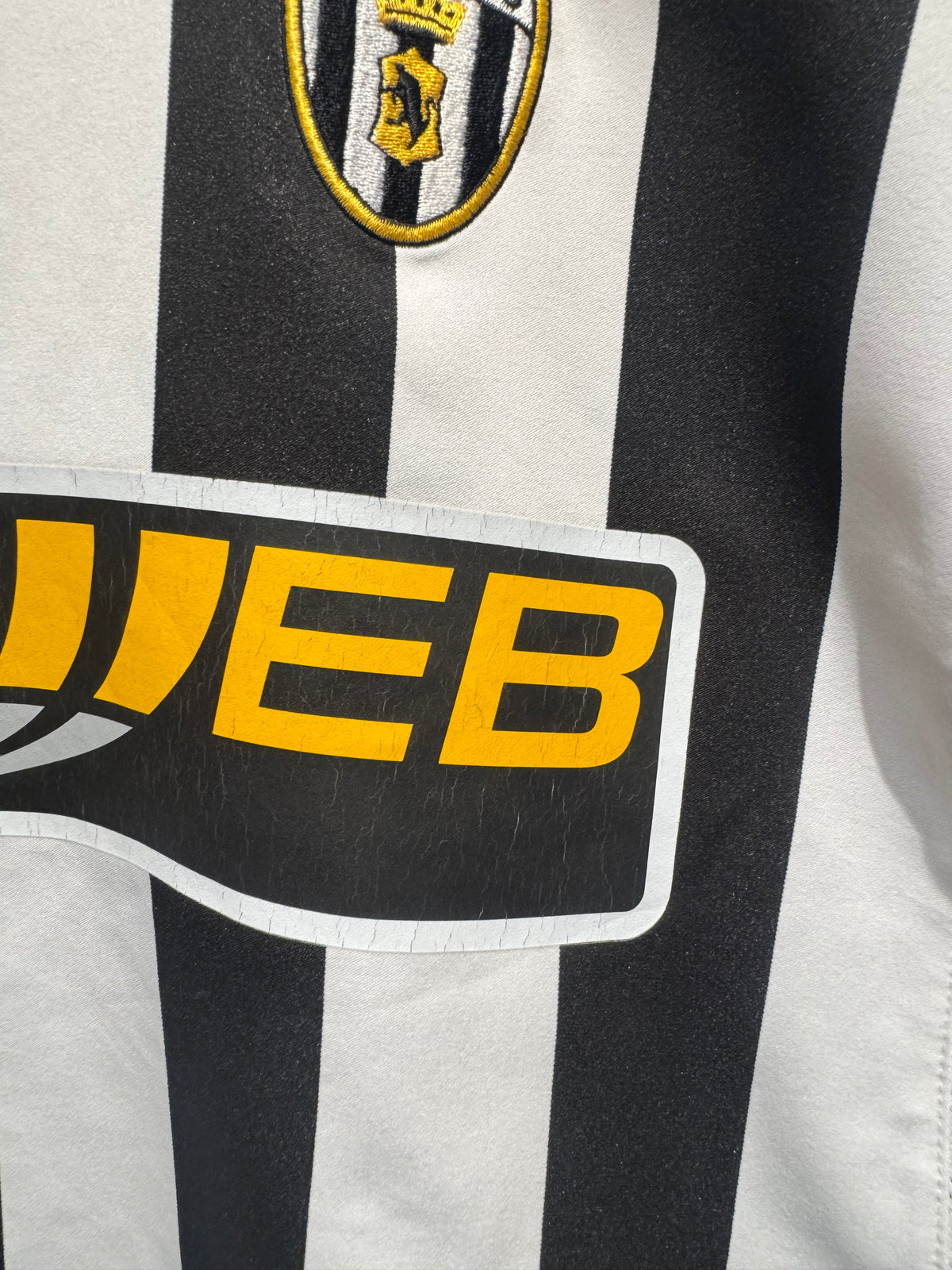 Juventus 2003-04 Home Kit. (M)