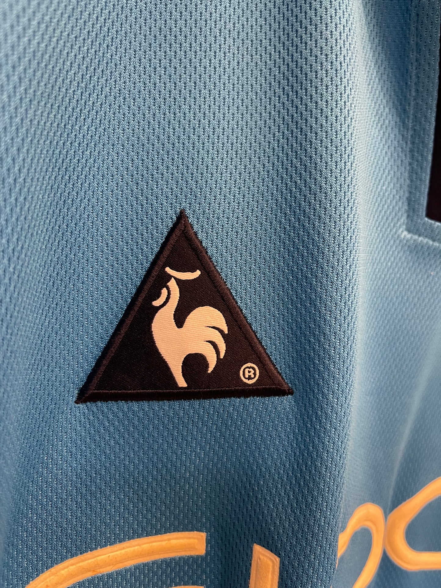 Manchester City 2001/02 Home Kit. (M).