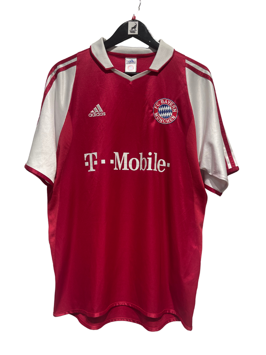 Bayern München 2003-05 Home Kit. (M).